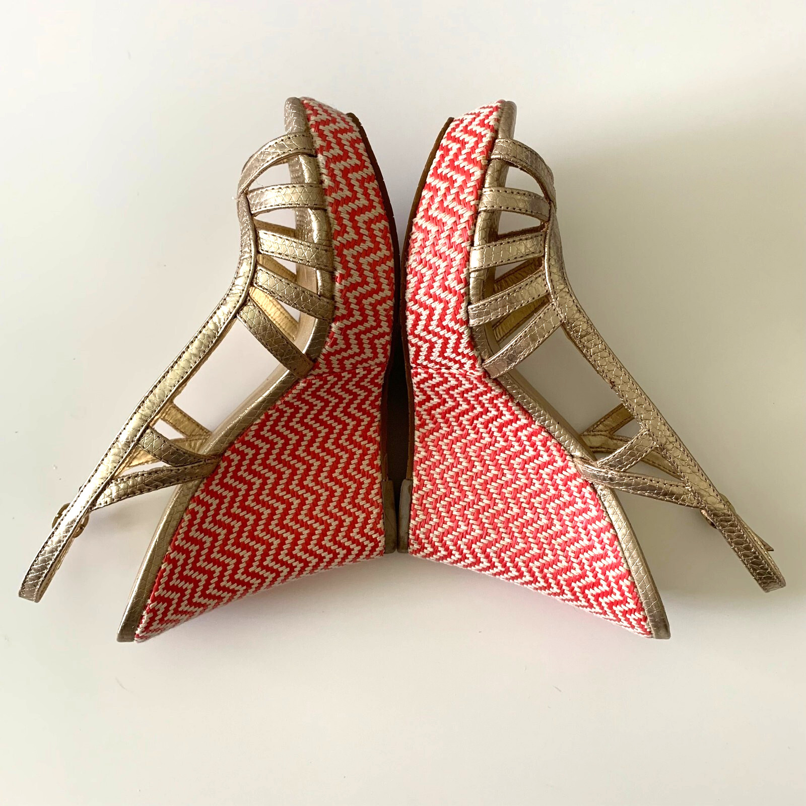 New Lilly Pulitzer Sophie Gold Leather Raffia Wedge Platform Sandals 6 Chevron