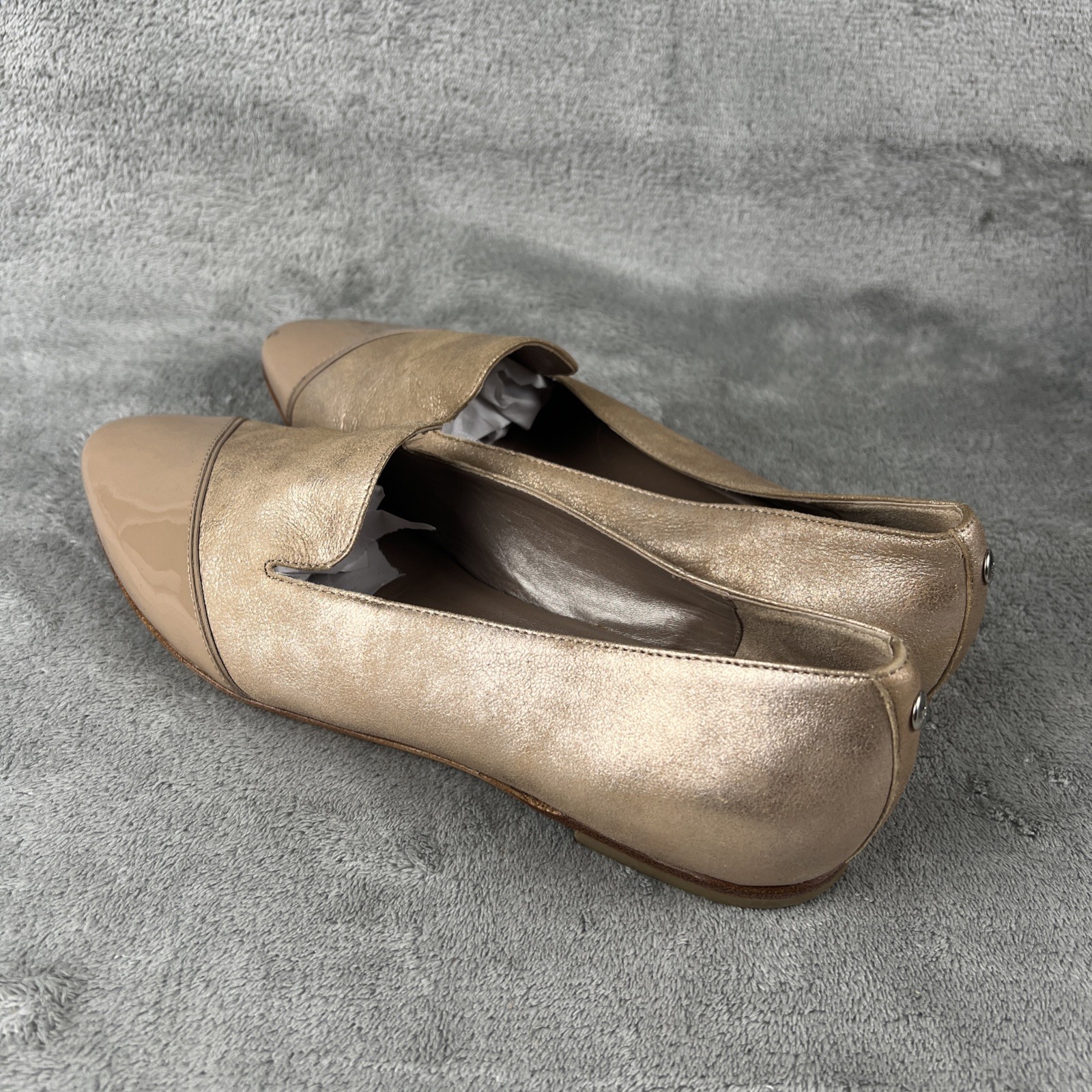 AGL Loafers Patent Leather Shoes Women’s Size 39.5 Metallic Cap Toe Asymmetrical
