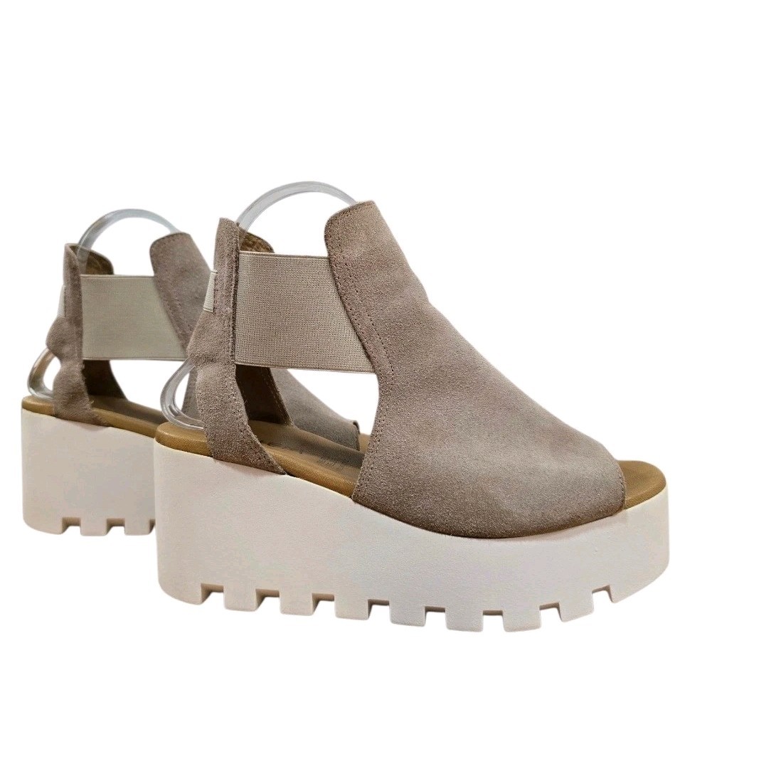 Vera Pelle Ethem Taupe Suede Platform Wedge Sandals size 8 Made in Italy Lug