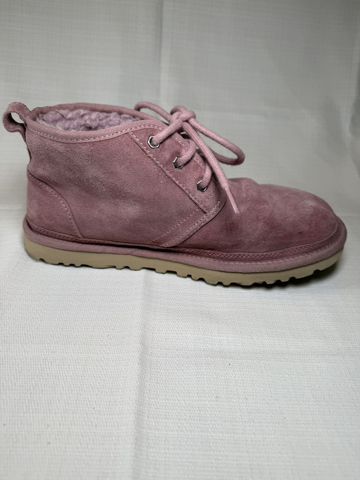 UGG Neumel Pink Suede Shearling Lined Chukka Ankle Lace-Up Boots US 8 No Box