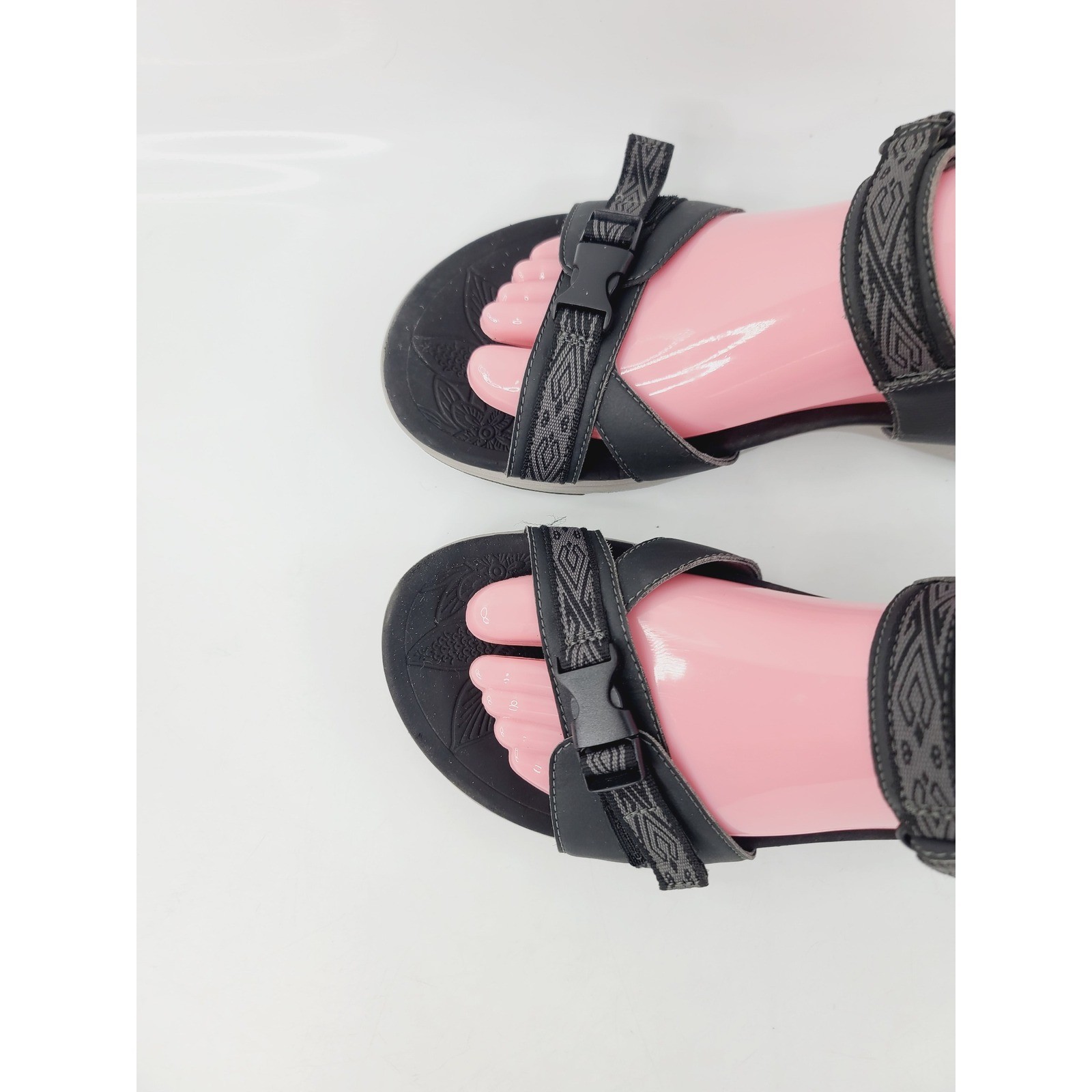 Dansko, Open Toe Synthetic / Leather straps Casual Sandals, Women Size 38 Black.