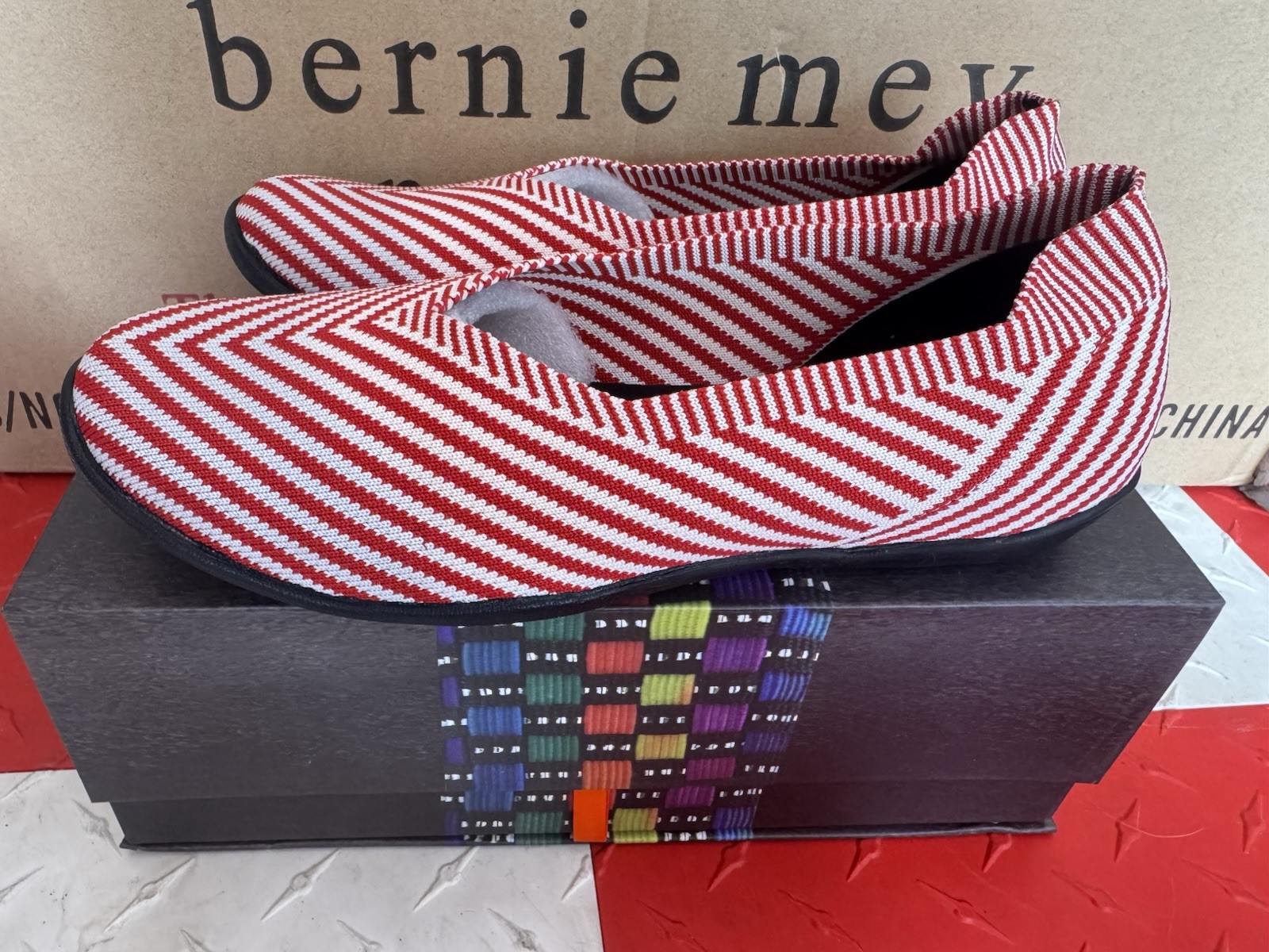 Bernie Mev New York Shoes Valerie Red & White Size 40 US 9 NIB BM3