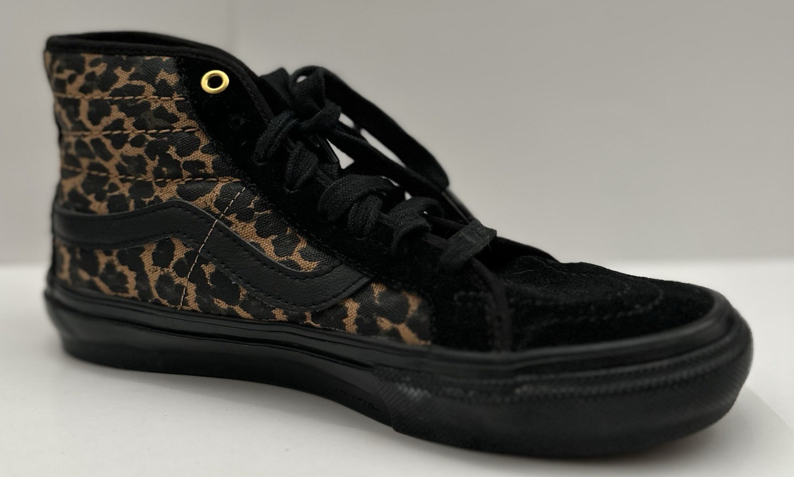 VANS Cher Strauberry Sk8-Hi Leopard Animal Print High Top Lace-Up Sneakers