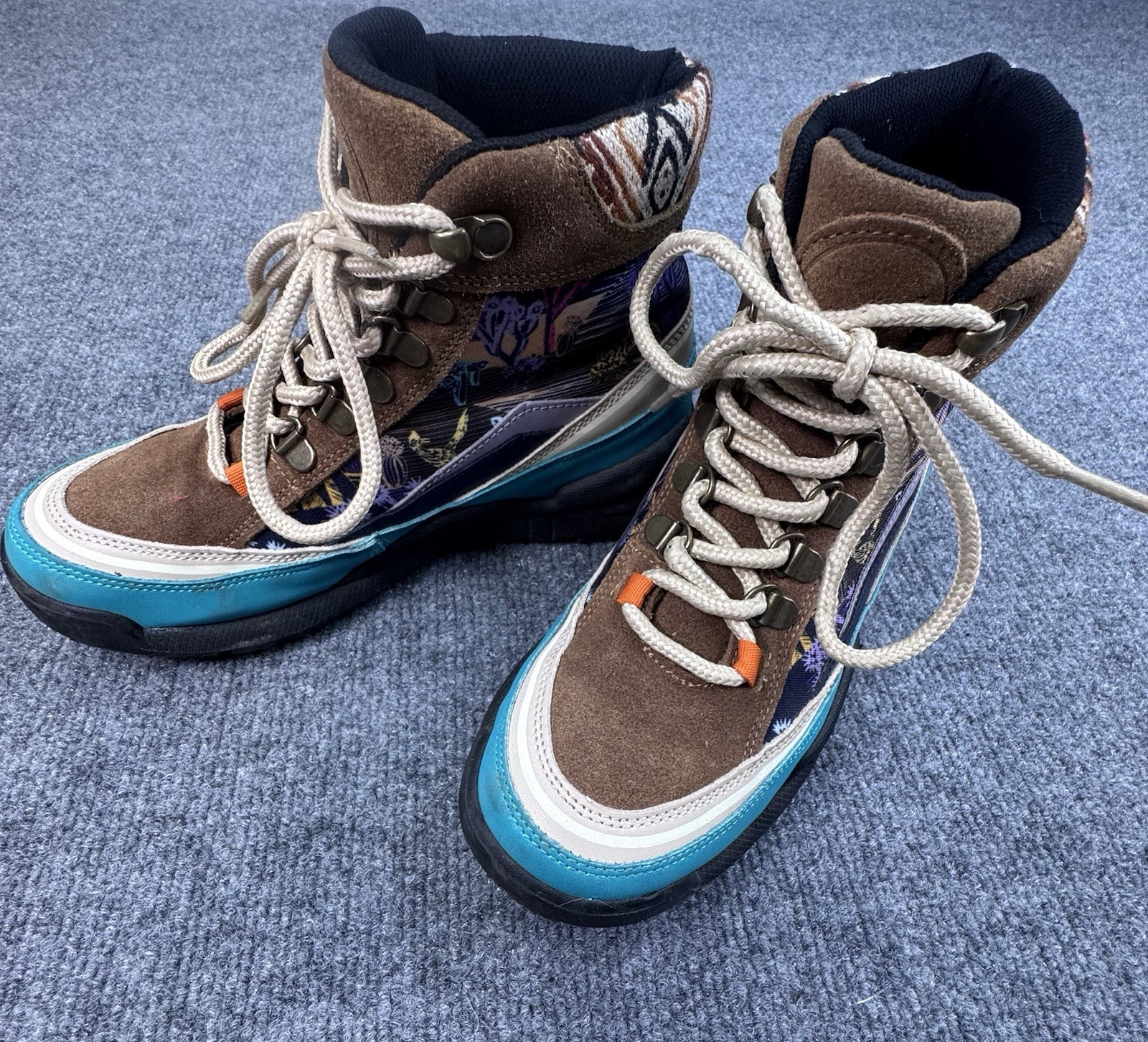 Inkkas Cyprus Trekk Mohave Boot Western Desert Theme Women’s 7 Men’s 5