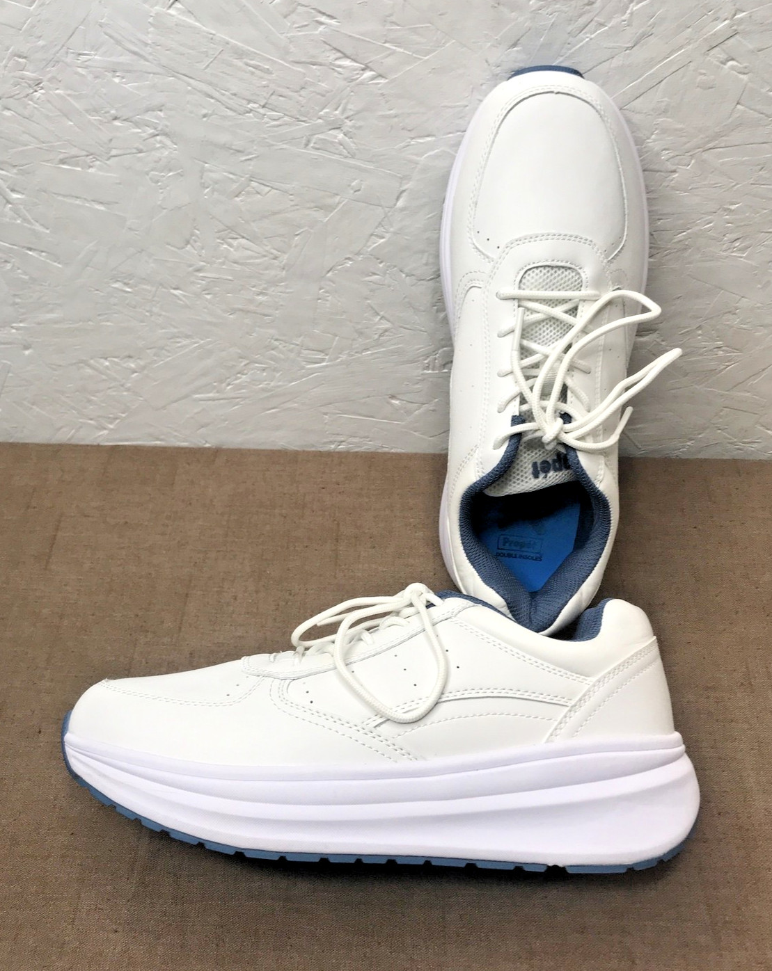 *See Description Propet Ultima Women’s Walking Sneakers Size 10M White Leather