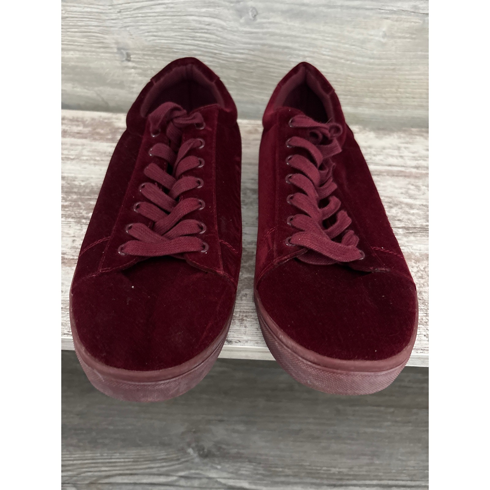 Torrid Burgundy Velvet Low Top Sneakers Lace Up Velour Casual Shoes Mens Womens