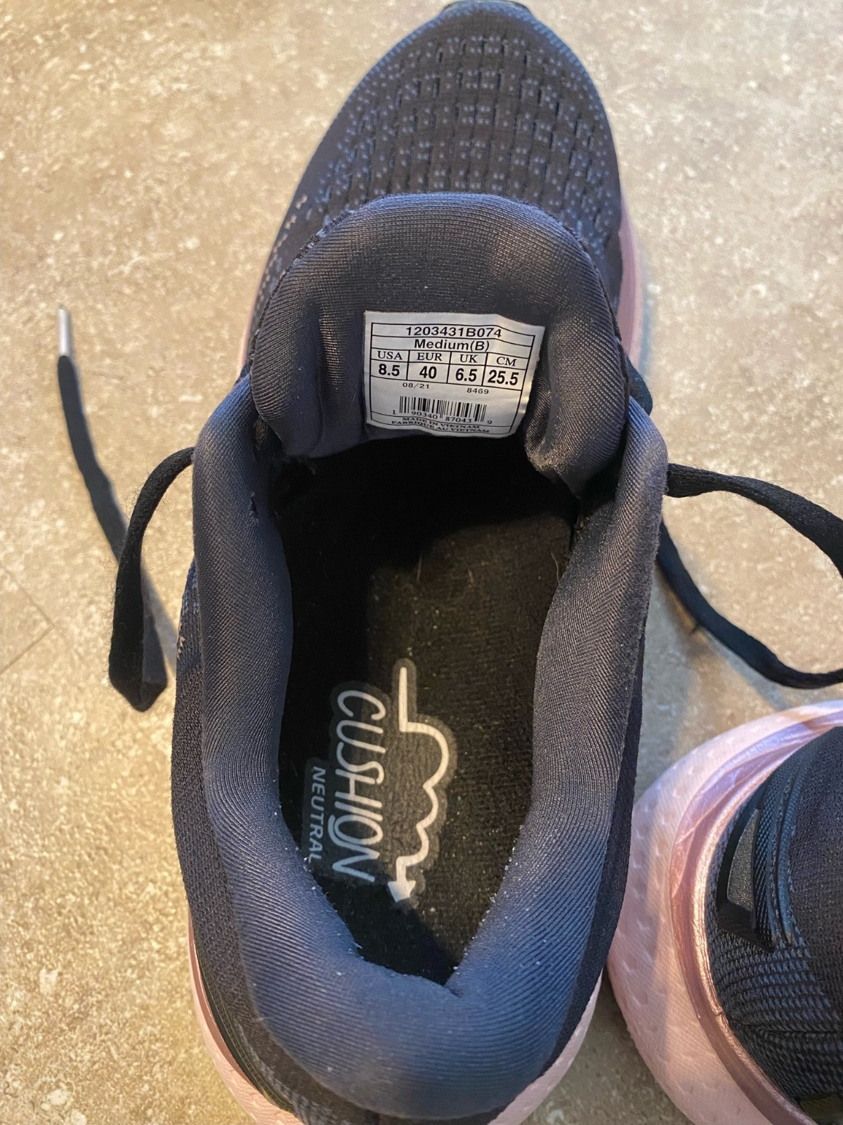 EUC Womens Brooks Glycerin 19 Running Shoes Size 8.5 Black/Pink 1203441B074