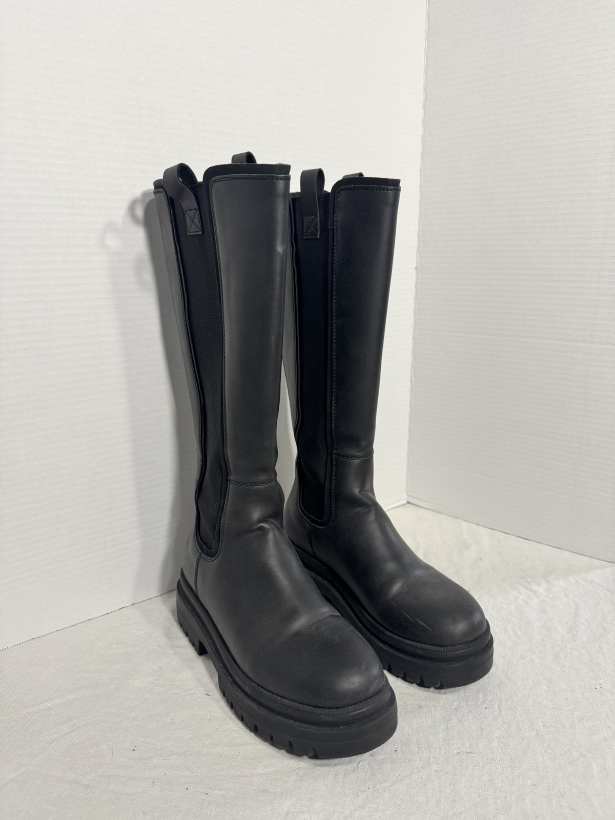 Rocket Dog Women’s Motorcycle Style Zip Up Knee Boots Size 7.5