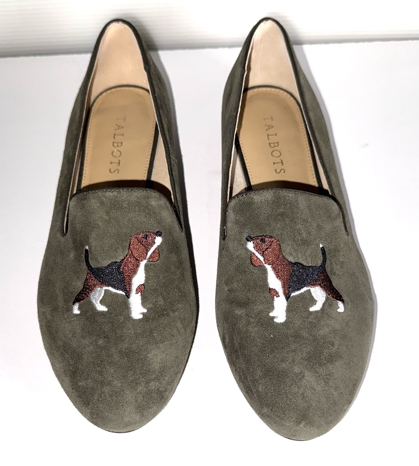 Talbot’s Ryan Embroidered Olive Green Suede Beagle Loafers 8.5 M