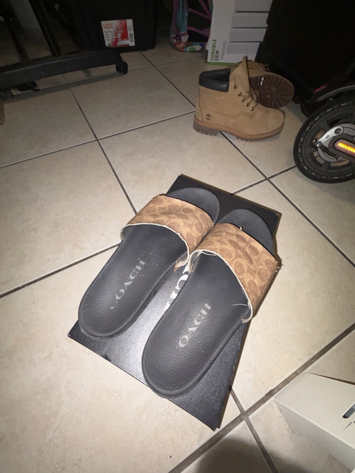 Coach Women’s Signature Leather Slide Sandals Slip On Size 10 M Black/Brown