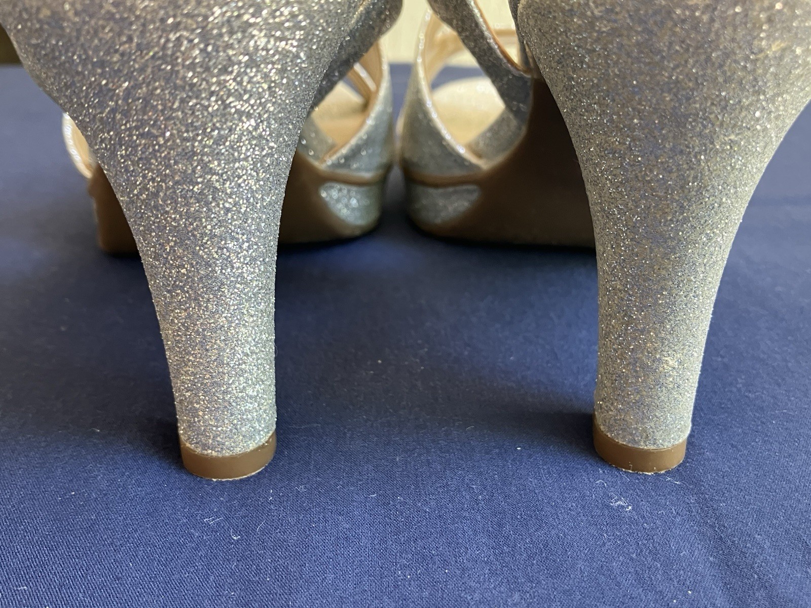 Naturalizer Dianna Silver Sparkle Glitter Strappy Platform Sandals Heels 8.5