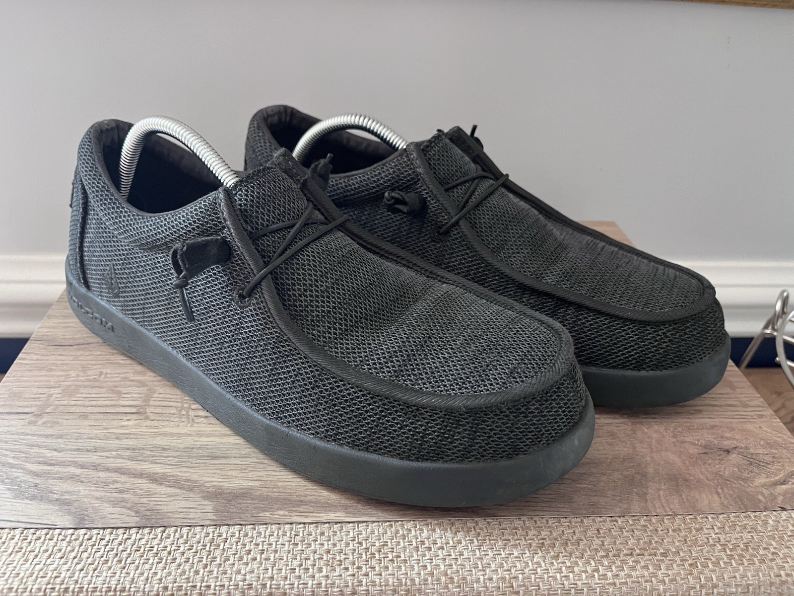 Volcom Chill grey fabric lightweight work shoe Mens 11 composite toe M1
