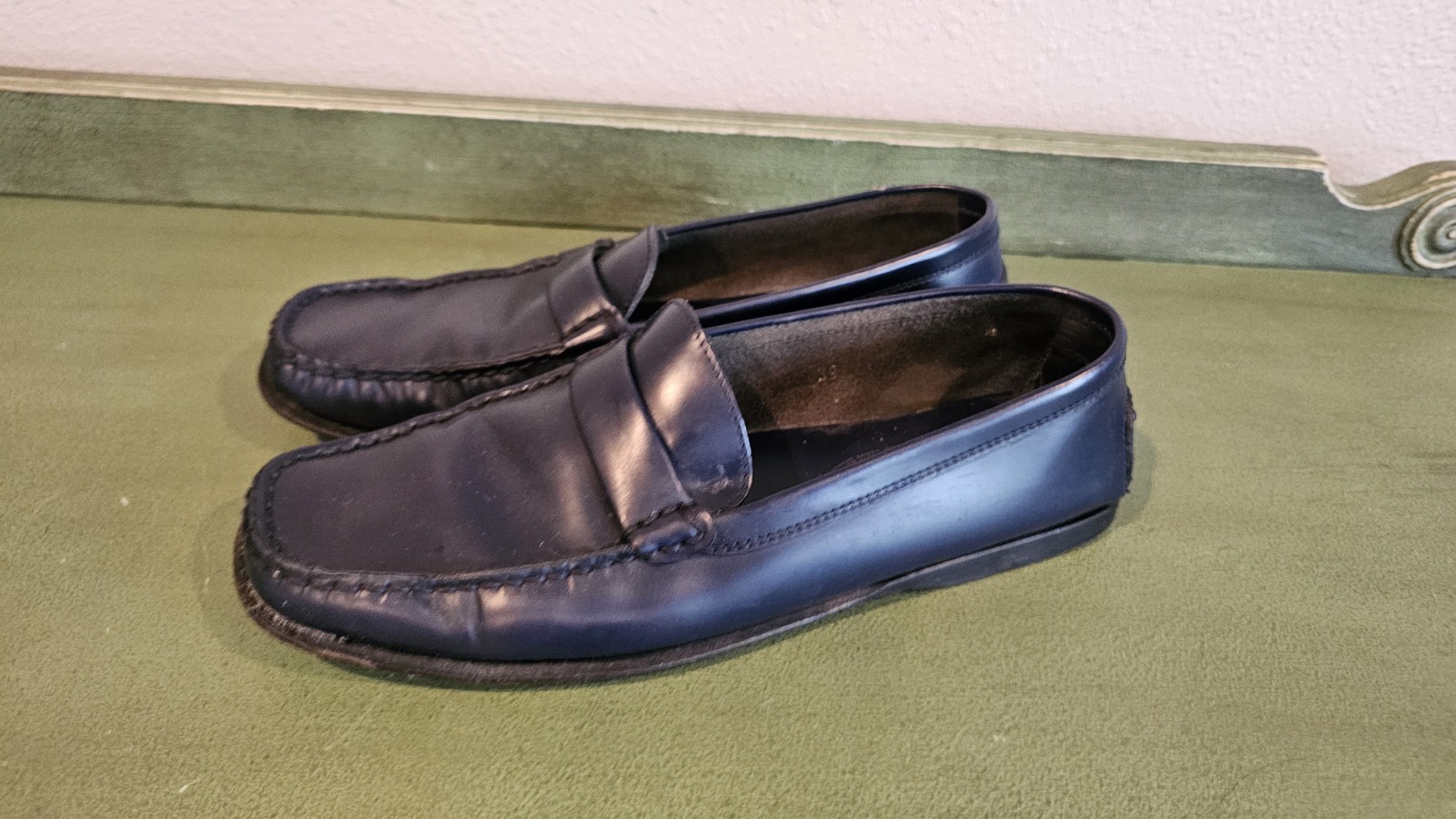 TOD’S Women’s Leather Loafers Navy Blue EU 39 US 8 SEE DESCRIPTION