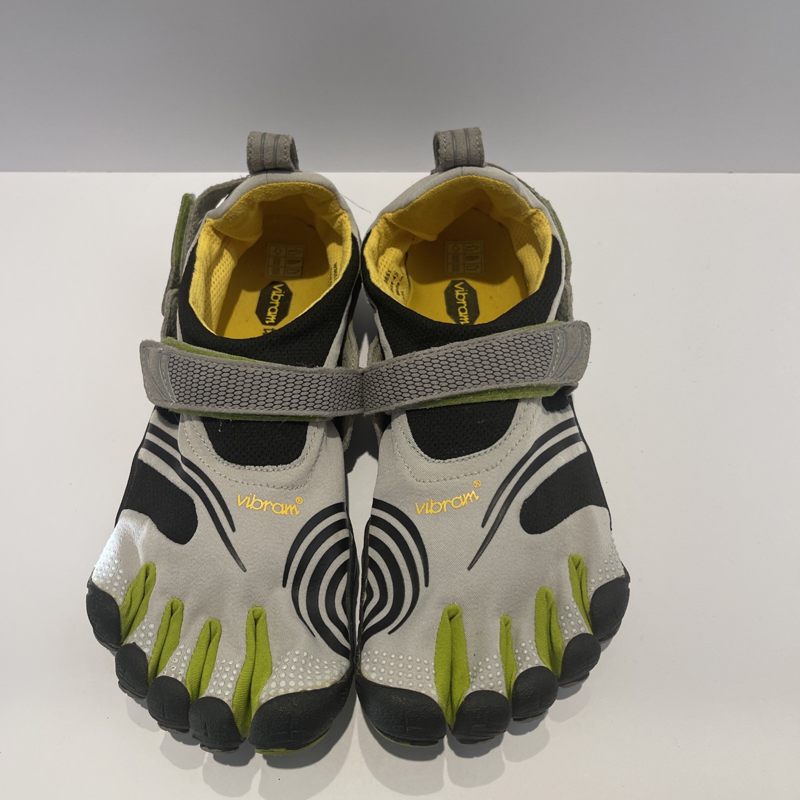 Vibram Fivefingers Barefoot Running Shoes Women’s Size US 9 EU 42 Gray W3651