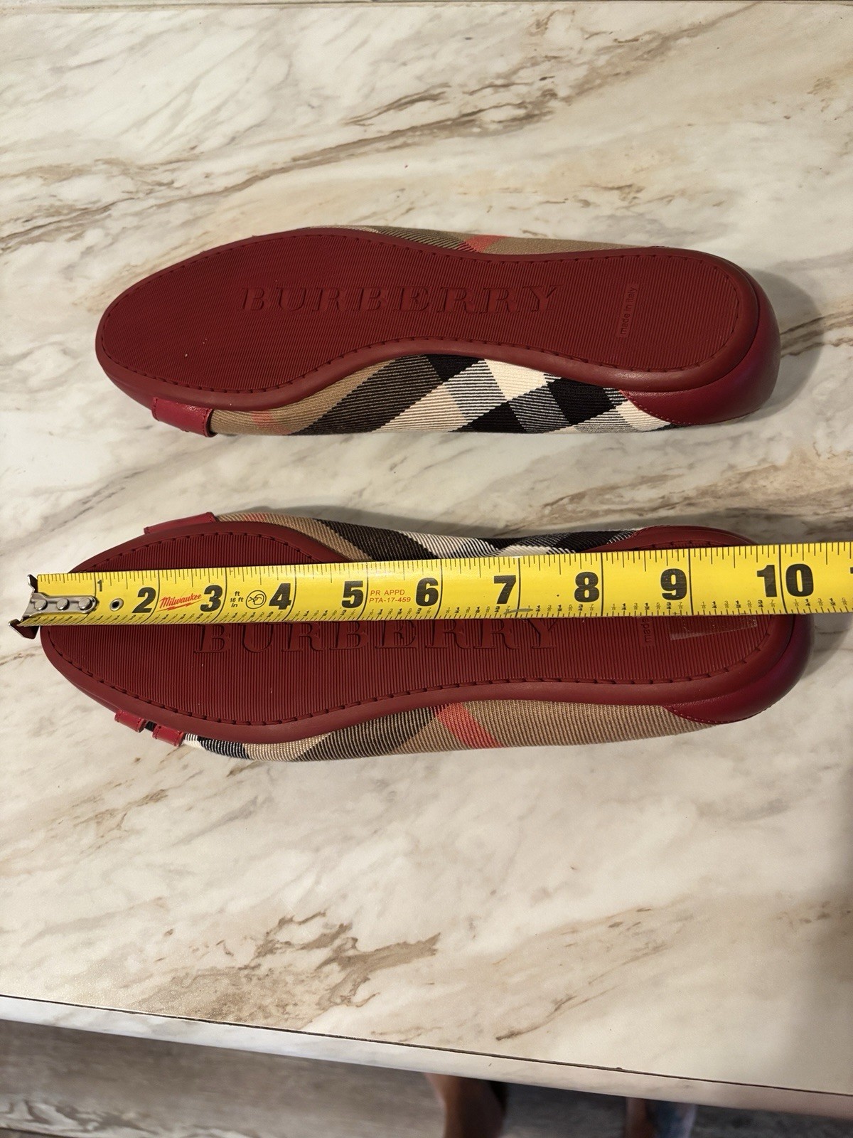 New Burberry Avonwick Nova Check Red Burgundy Leather Ballet Flats Sz 38 1/2 US9