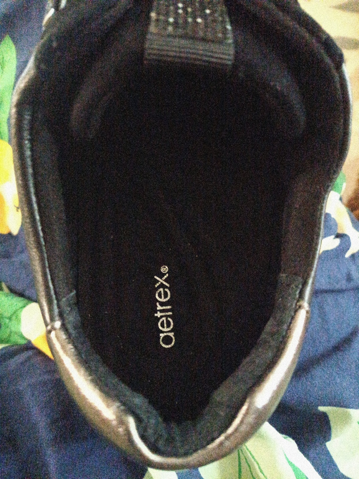 Aetrex Women’s Megan Arch Support Sneaker Black Sparkle Size 8