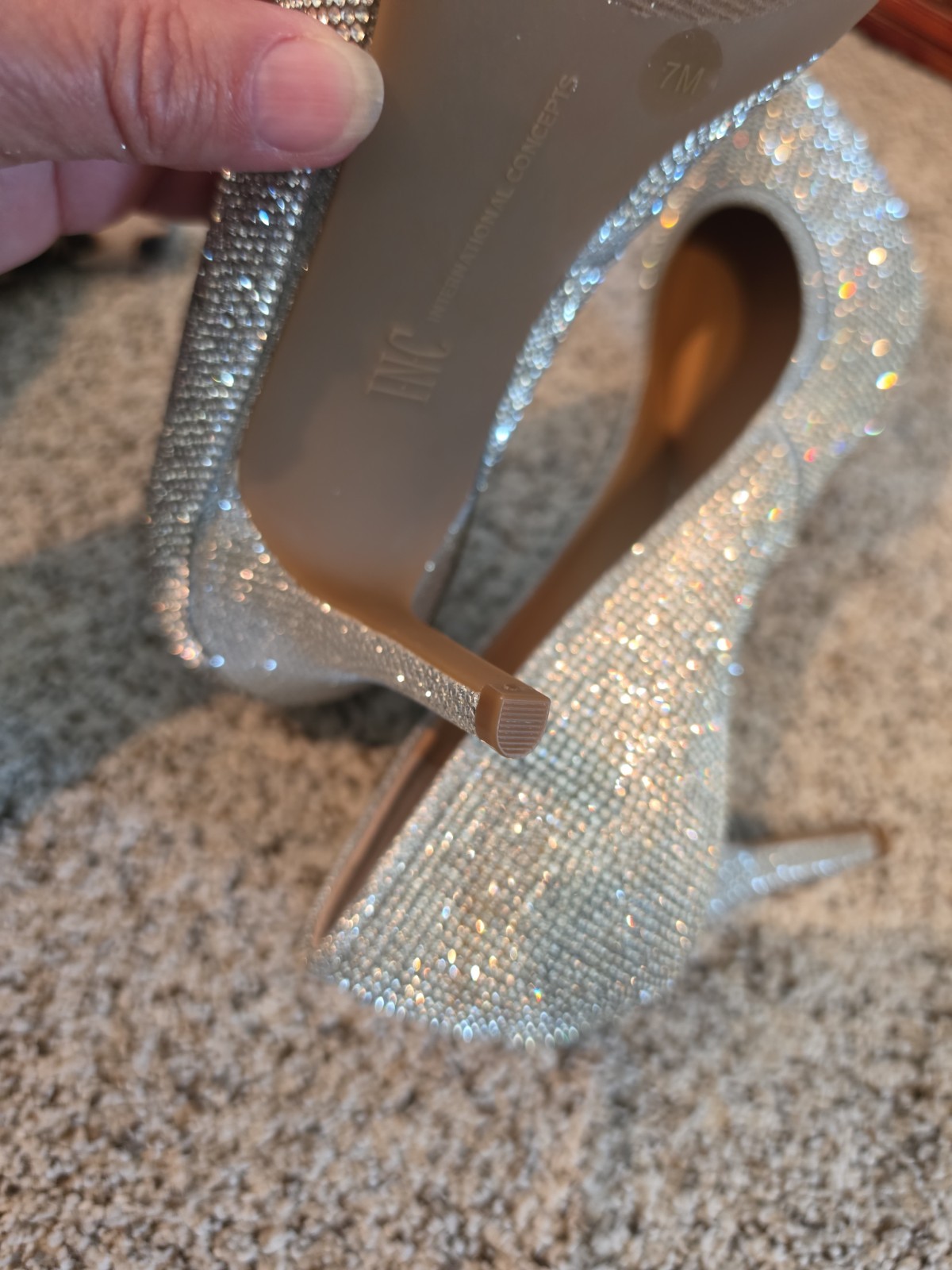 INC Zitah22 Pump Shoes 7M Pearl Gold Rhinestones Pointed Toe 3.25″ HeelsStiletto