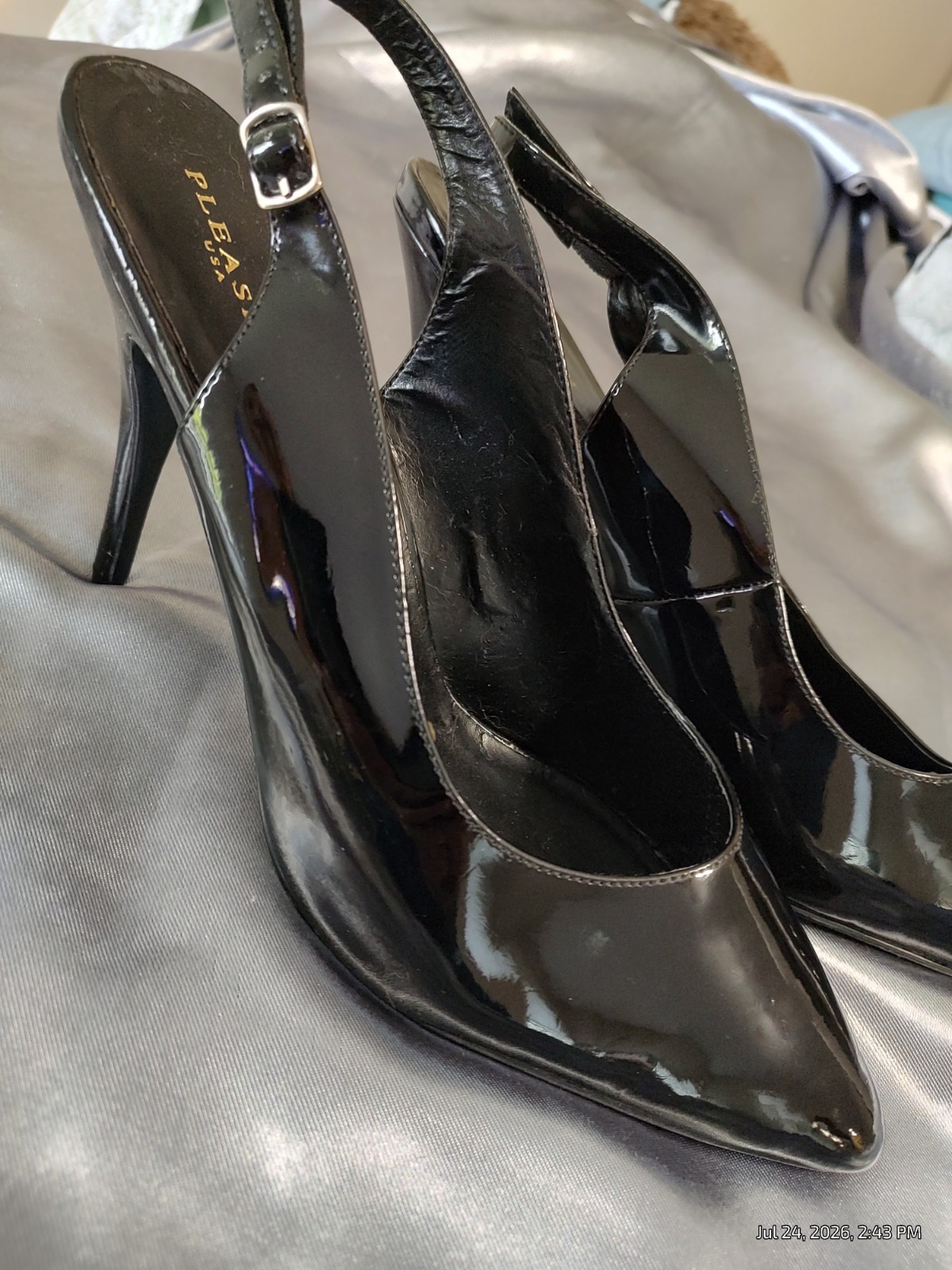 Womens shoes black patent leather Pleaser brand size 16 with a 5″ heel