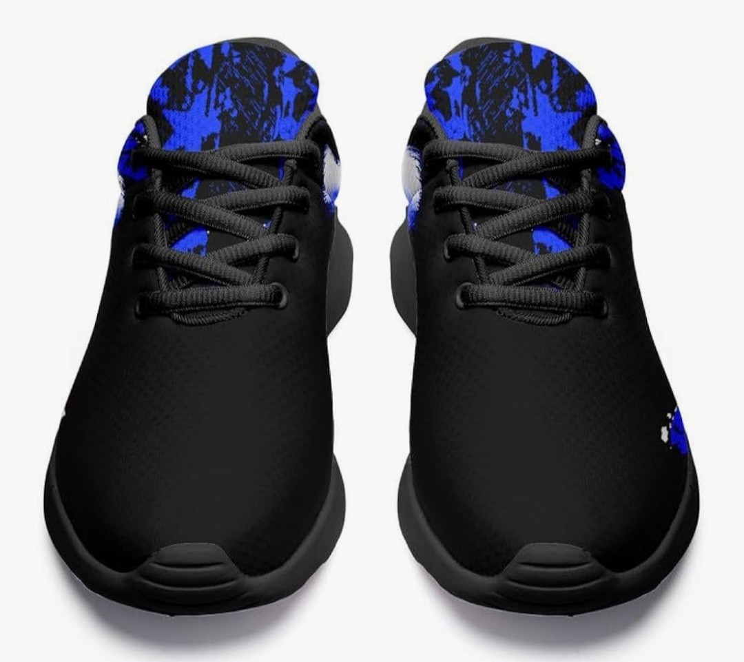 Mens 4 Or Womens 6 Black Athletic Sneakers with Blue Skull Accent