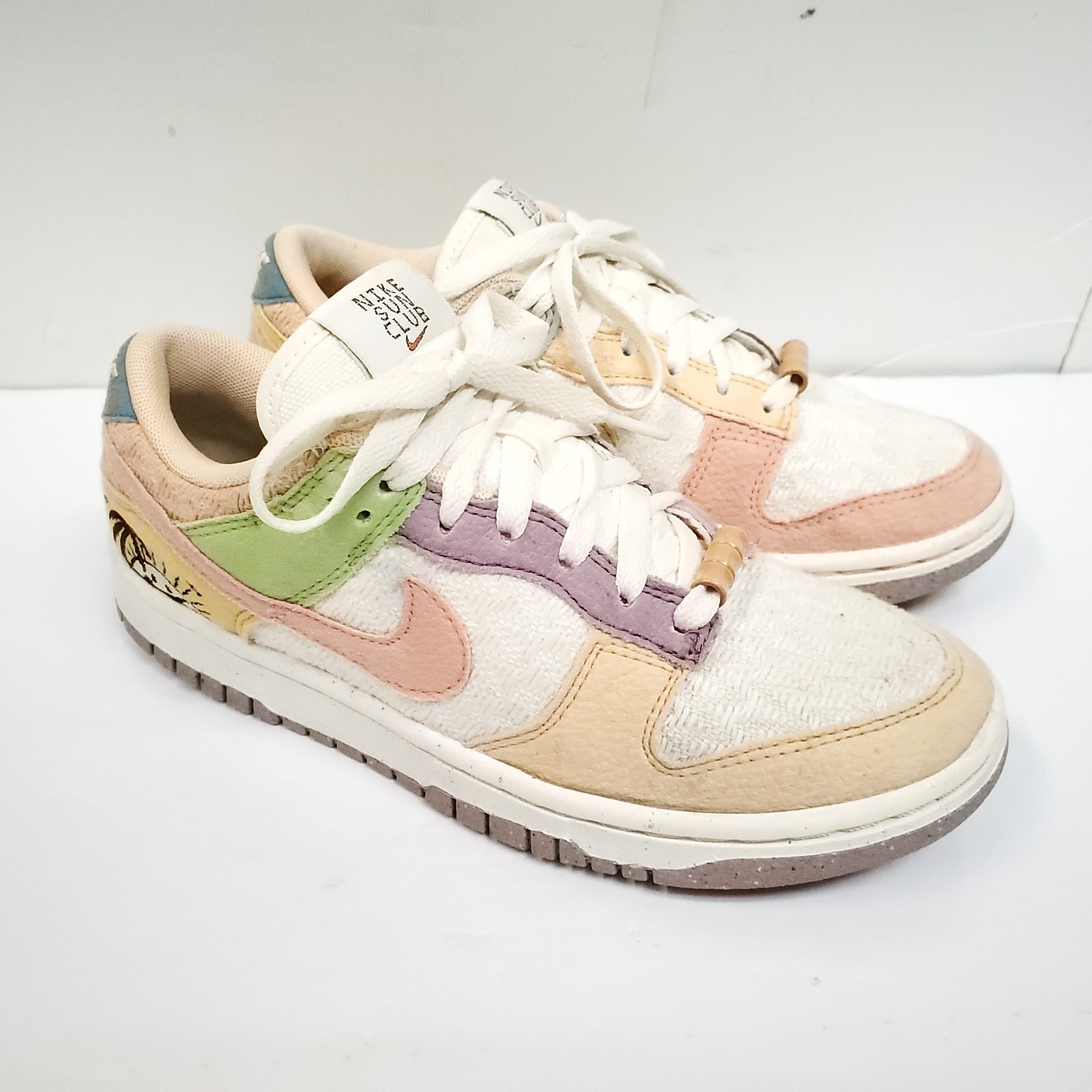Nike Dunk Low SE Women’s Shoes Sun Club Sanded Gold Light DQ0265-100