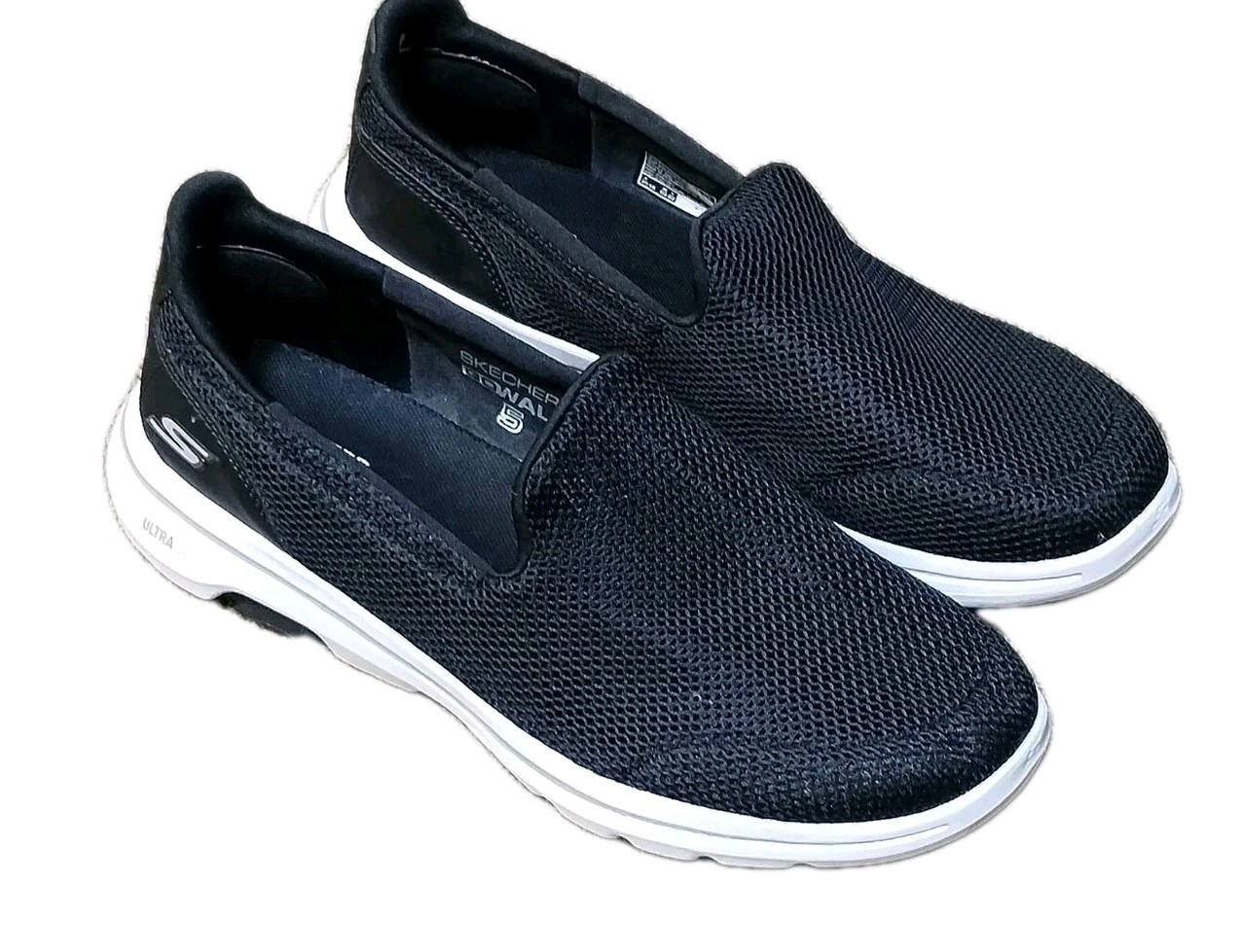 Skechers Womens Go Walk 5-Black Sneakers Shoes 9.5 Medium (B,M) BHFO 5040