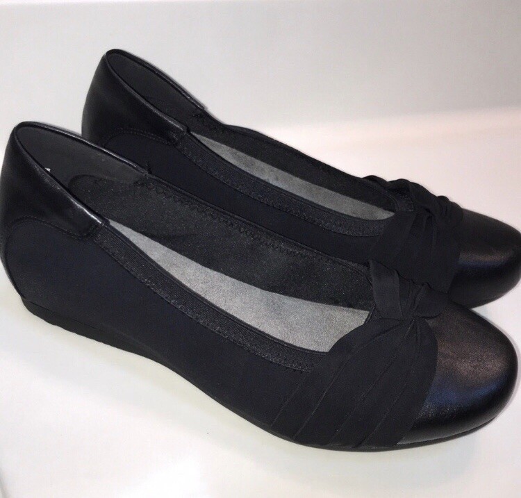 BareTraps Memory Foam Women’s Marcel Faux Leather Fabric Comfort Shoes Sz 9.5