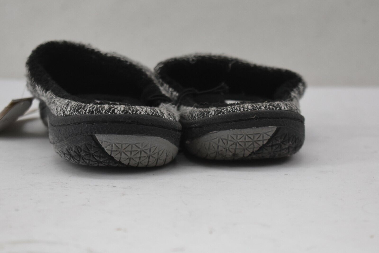 Goldtoe Women’s Marled Clog Slippers S (6-7) Grey Polyester Indoor Use