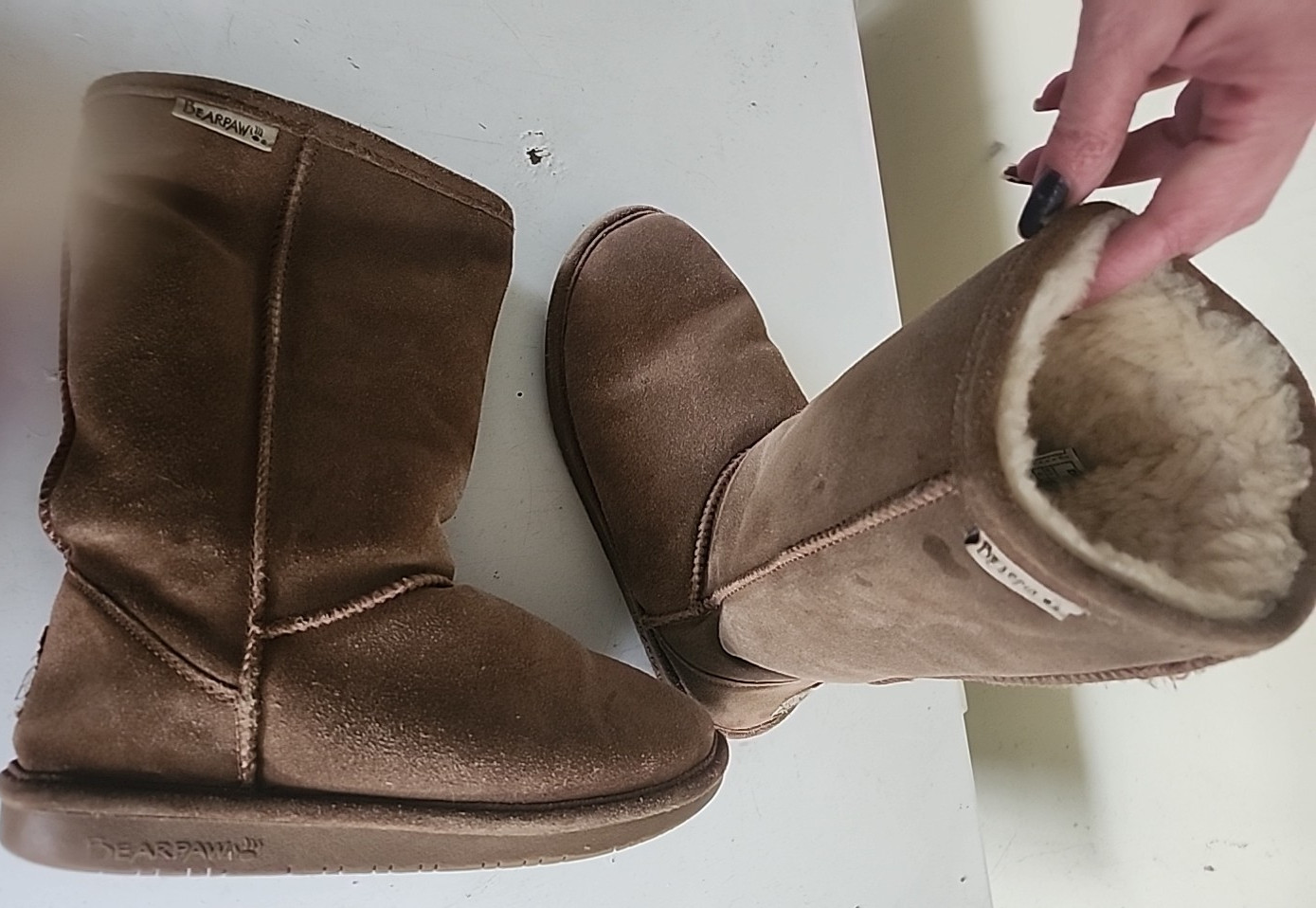 BEARPAW 608 W Emma Short Hickory Womens Casual Boots Size 6 Brown