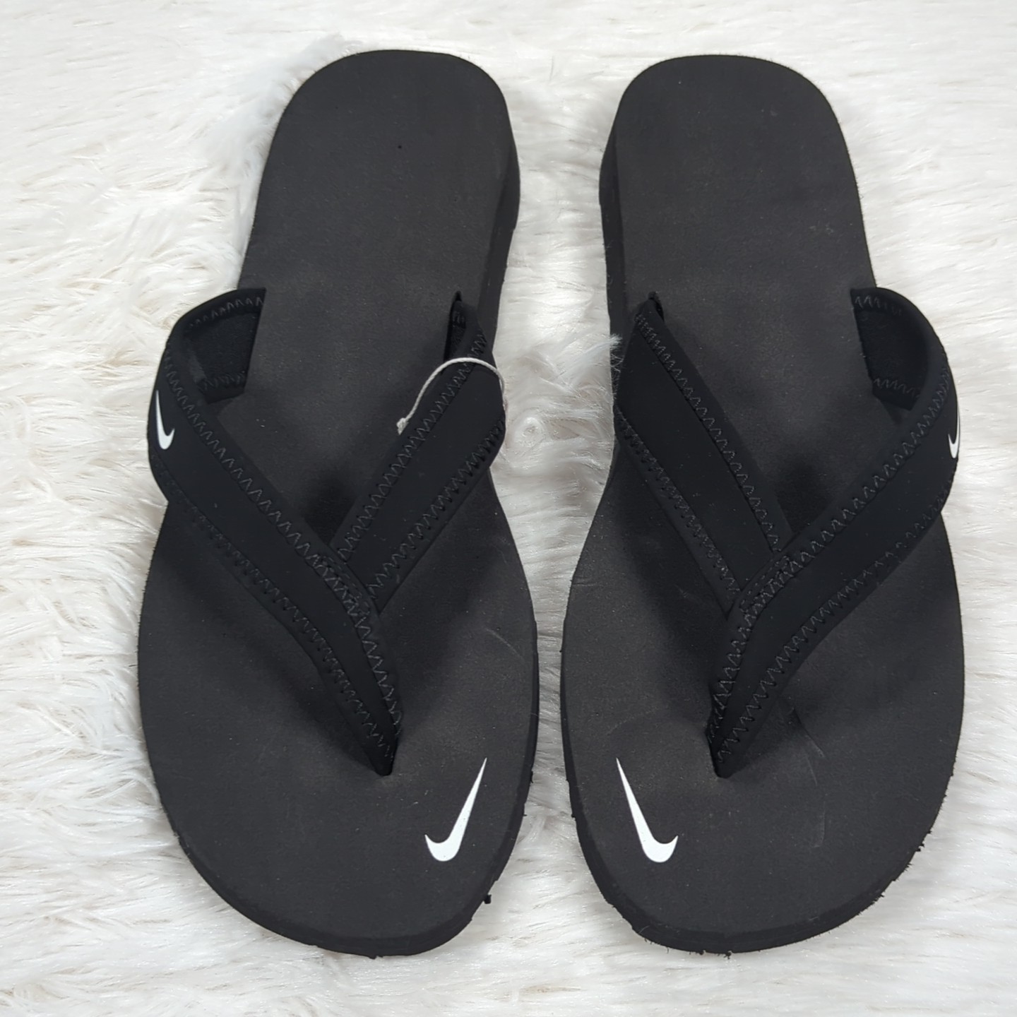 Womens Nike Celso Girl Flip Flop Sandals Black/White Size 5 7 8 314870-011