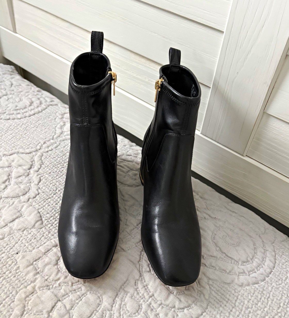 COACH Signature Black Leather Ankle Bootie Zip Almond Toe Women’s US 8.5 EU 39