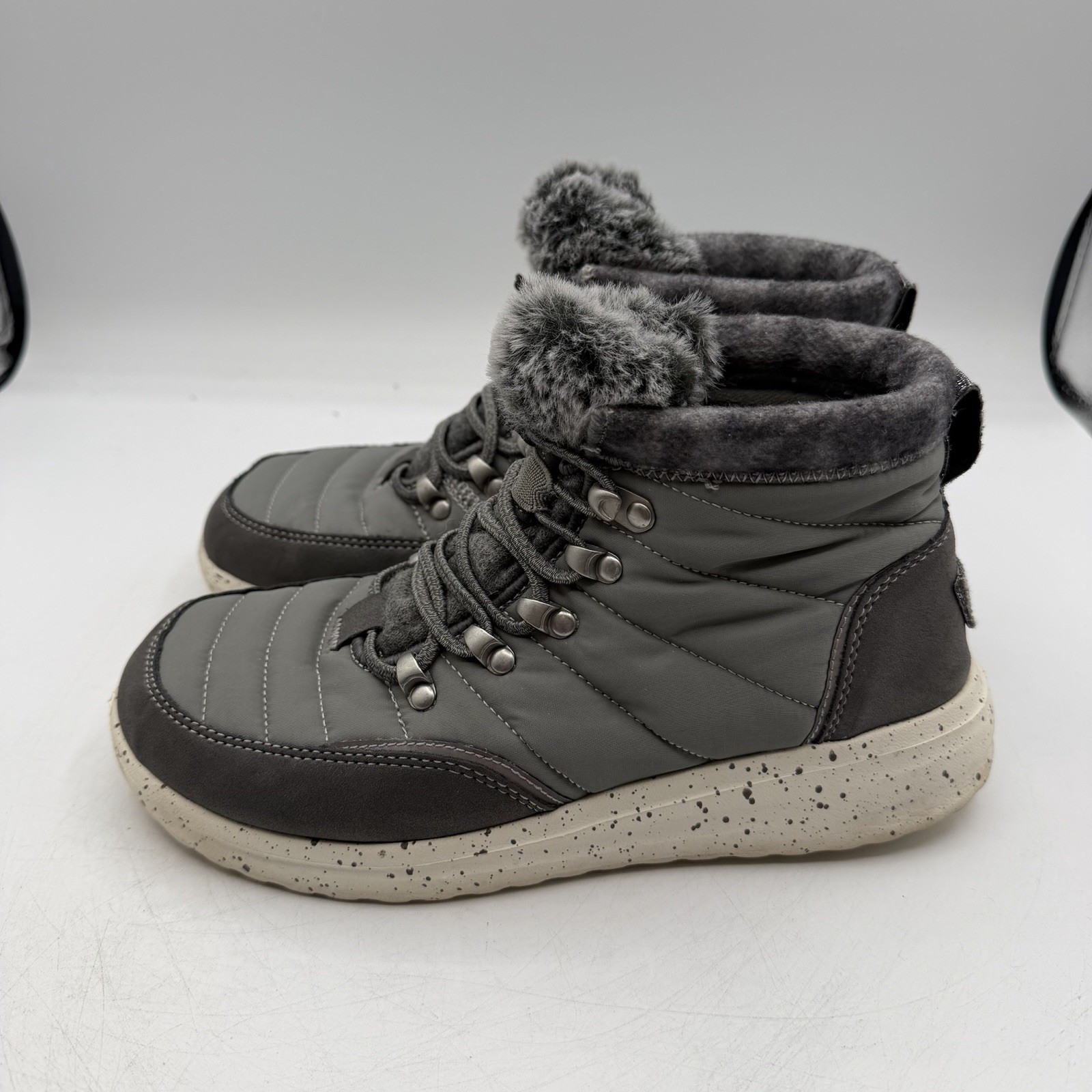 Hey Dude Brandy Boots Womens Sz 7 Grey Pull On Lined Ankle Booties