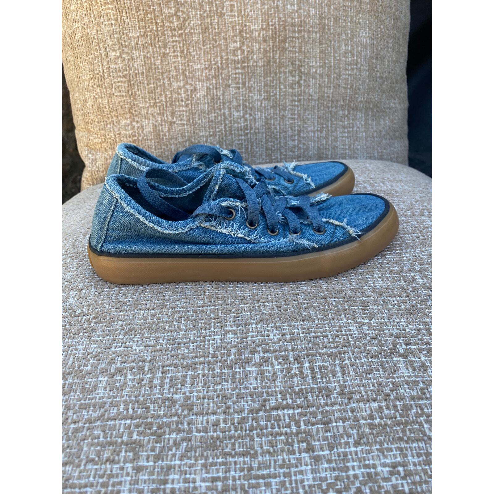 Gotta Flurt Denim Slip On Sneaker Women’s Size 8