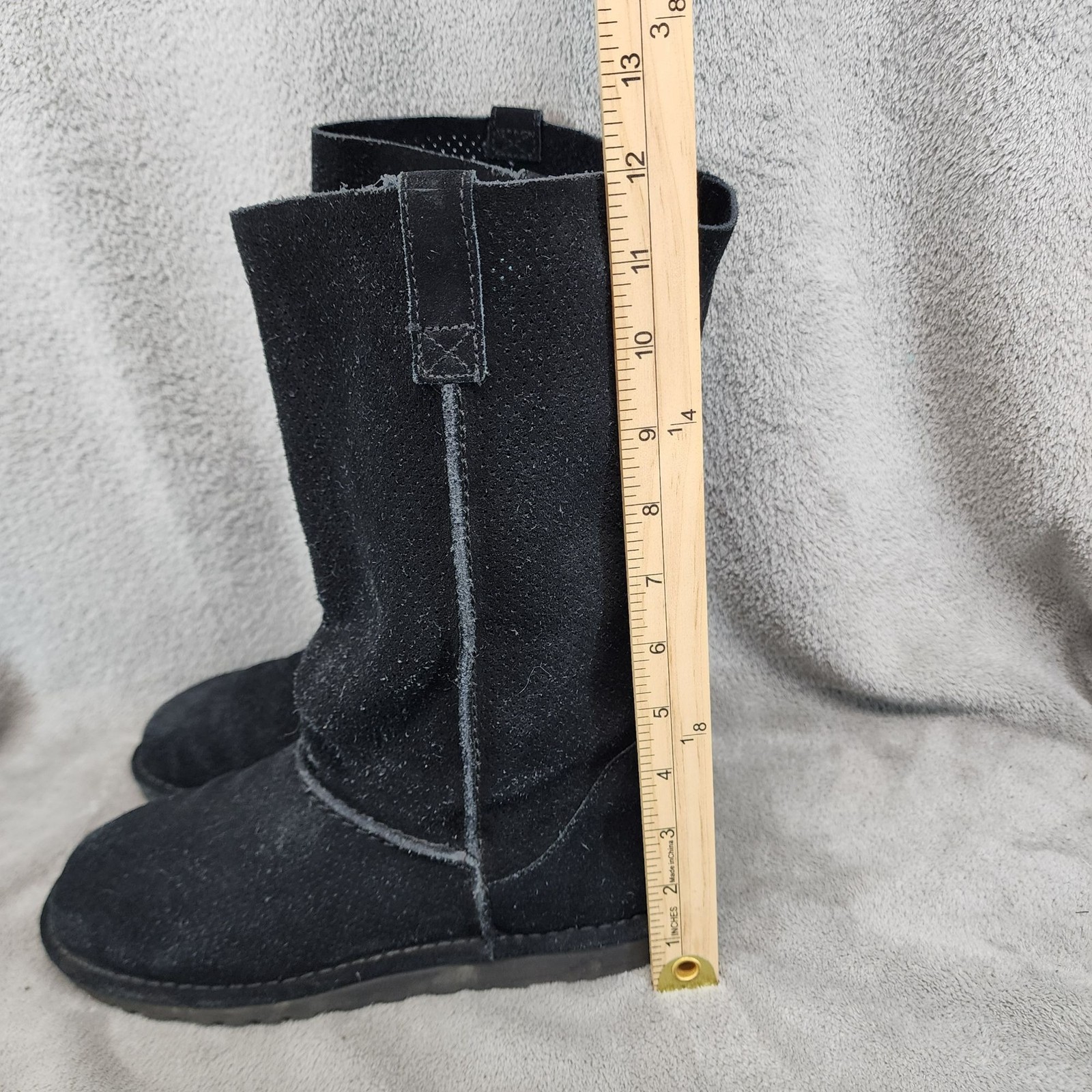 UGG Shoes Womens Size 9 Black Perforated Leather Unlined Tall Boots *Read*