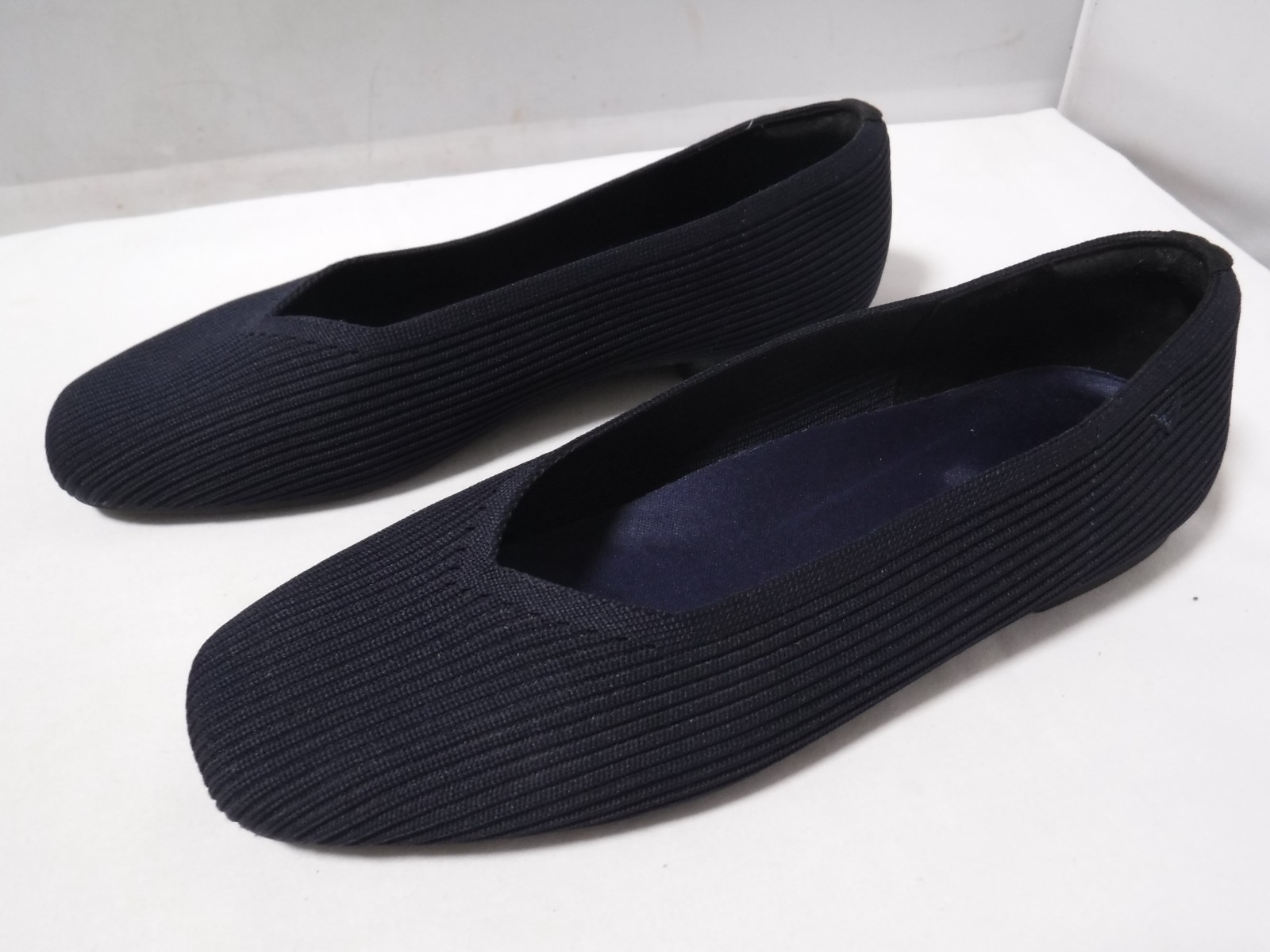 Women’s VIVAIA Margot Navy Blue V-Cut Ribbed Knit Square Toe Ballet Flats 38 7