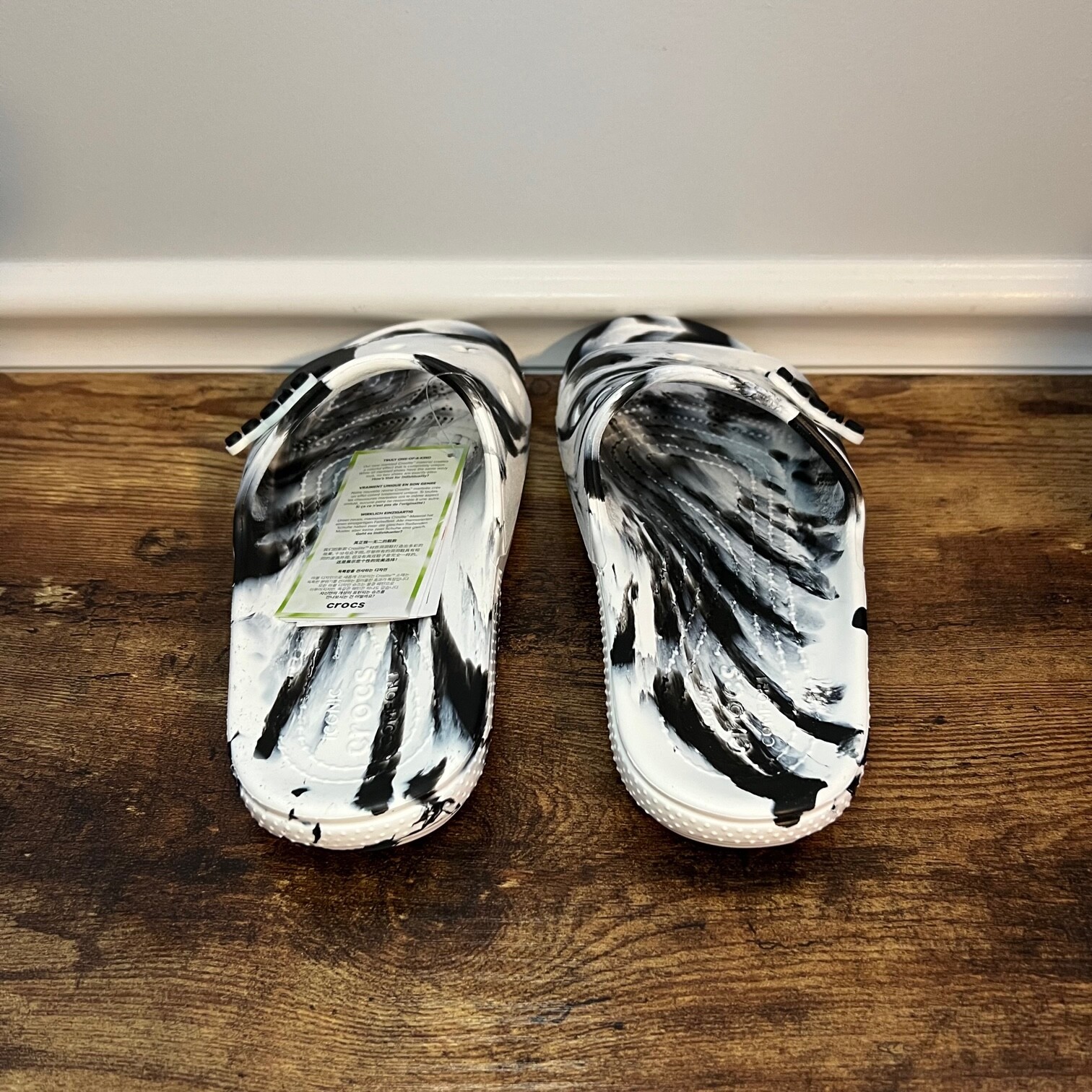 Crocs Classic Marbled Slide Sandals Clog White Black Size M5/W7 M6/W8 M7/W9 NEW