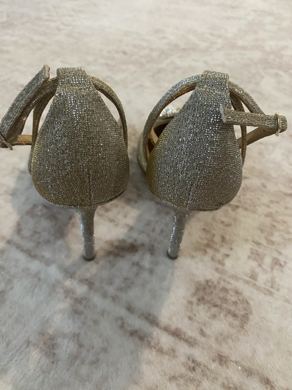 Badgley Mischka Gold Glitter Pointed Toe Ankle Strap Rhinestone Buckle Heel 7