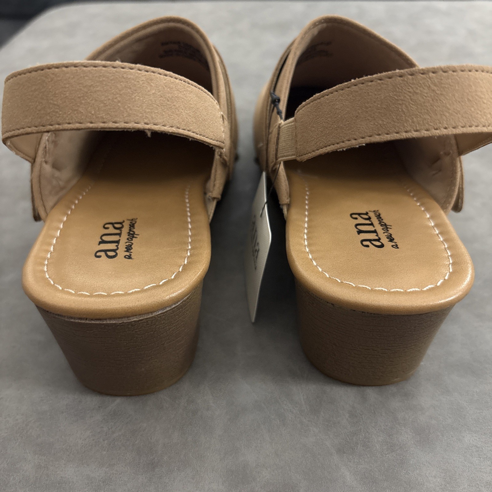 a.n.a Women’s Greenfield Round Clogs Tan 7.5M 🆕