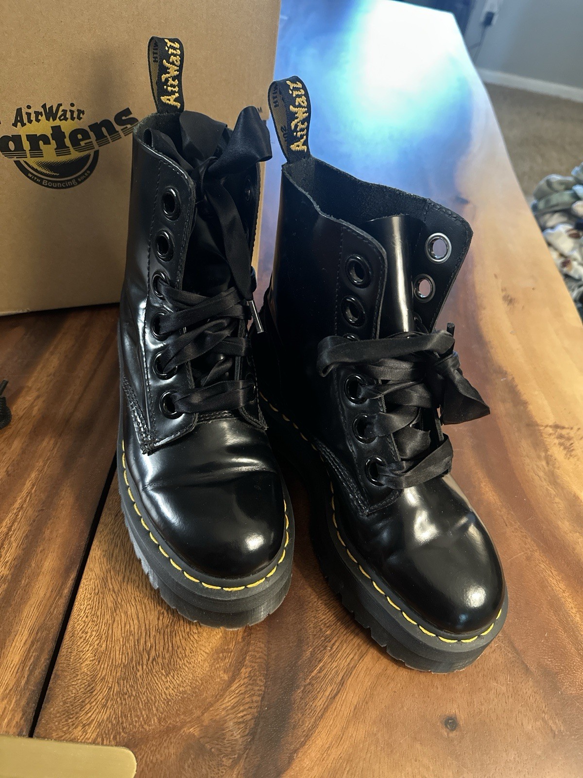 Dr. Martens Molly Black Leather Platform Lace-Up Ankle Combat Boots US 8 EU 39