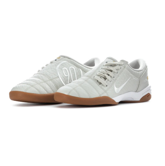 Nike Women’s Total 90 Soccer Shoes Light Bone/Sail/Gum IF3947-002 j