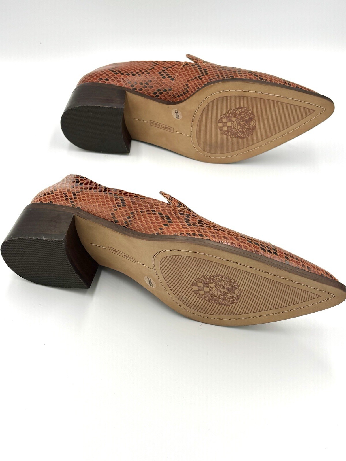 Vince Camuto Satillie Brown Snake Embossed Leather Loafers Size 7.5 NWOB