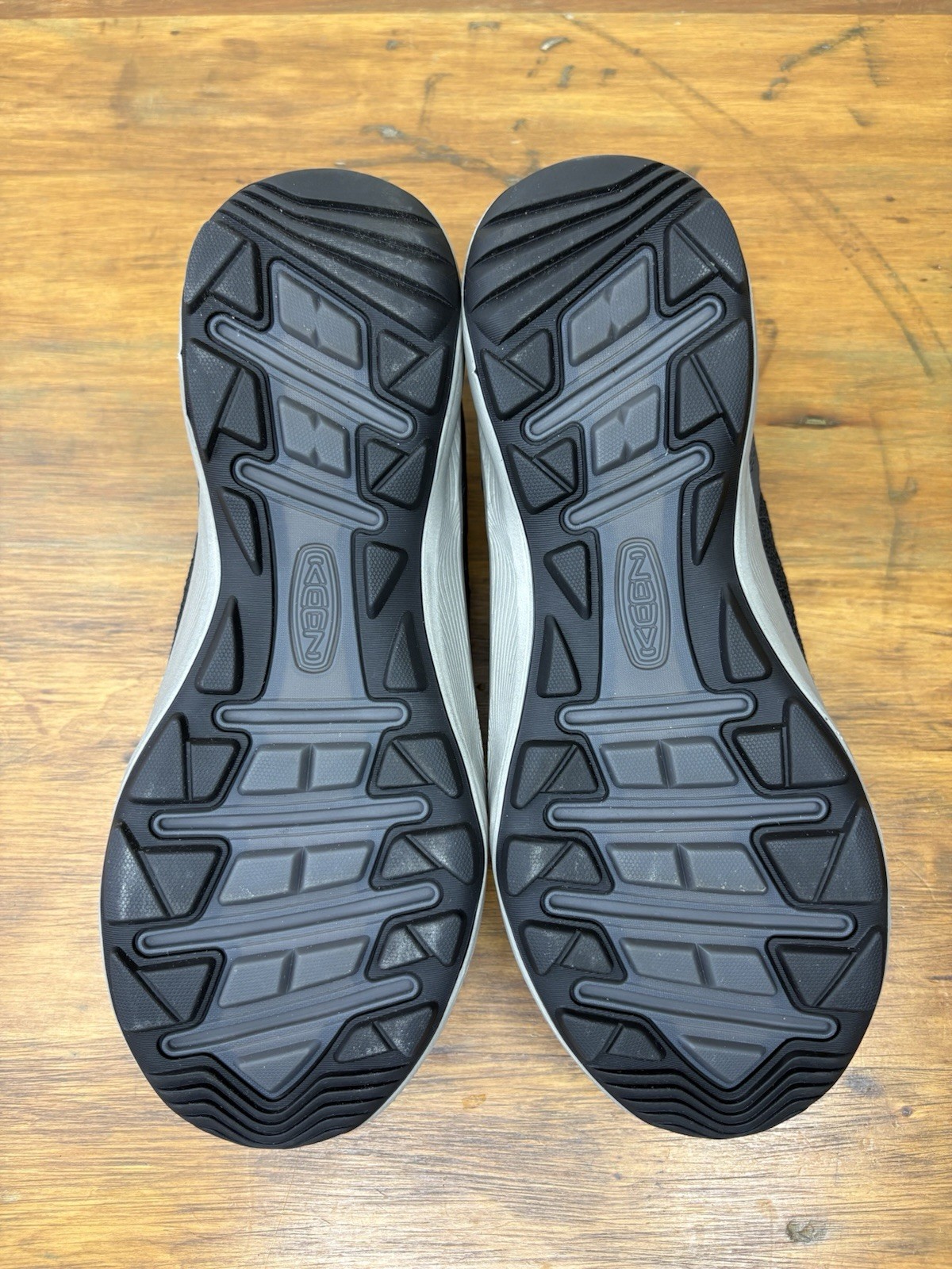 KEEN Terradora Speed Hiking Shoes Womens 9.5 Black Grey Athletic Sneaker 1027257