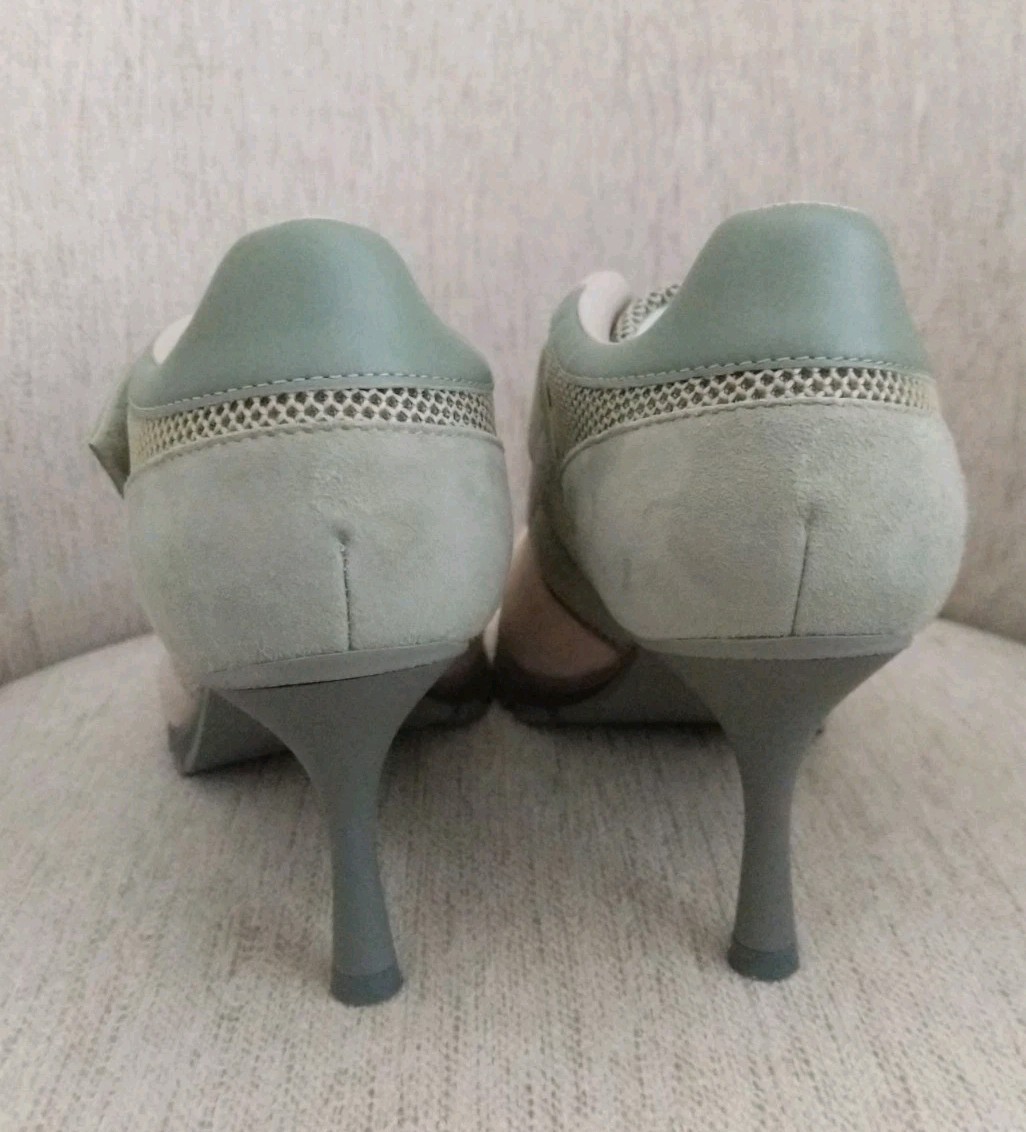 Sneex Sneaker Heel Slip-On Stiletto Round Toe The Blake Sage Green Size 5