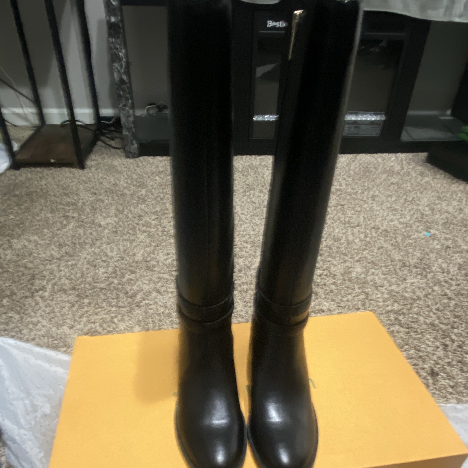 Unisa Waylee-J Black Knee High Riding Boots Round Toe Zip Buckle 8M
