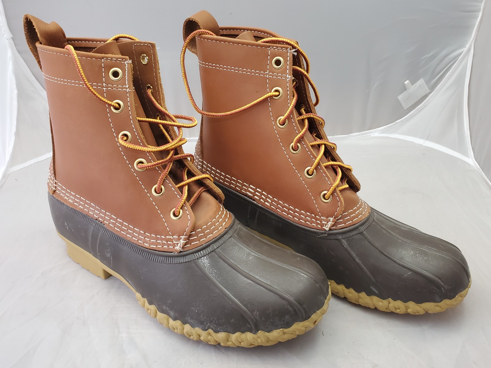 L.L.Bean 8″ Unlined Bean Boots Womens Size 8M Chain Tread Brown Leather USA Made