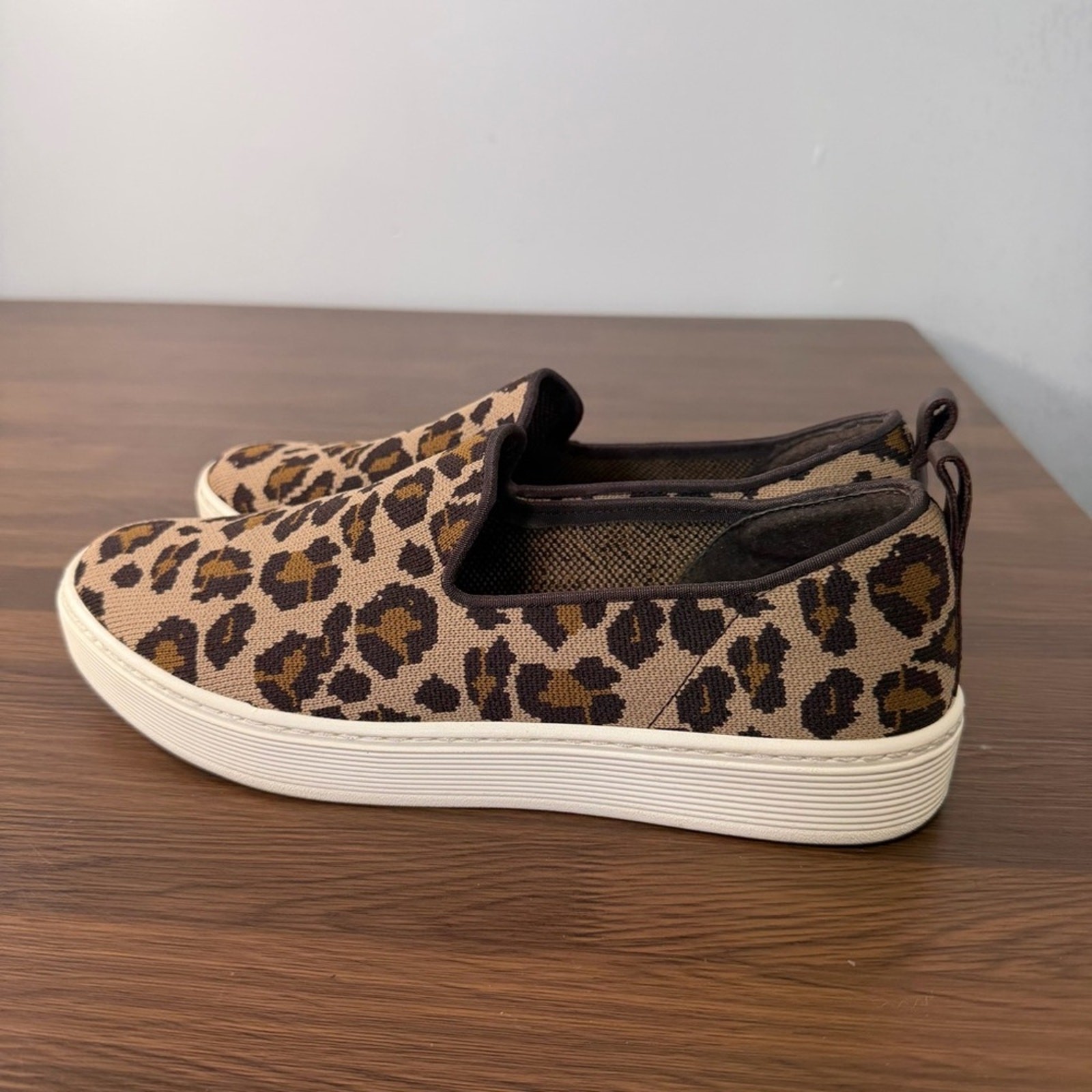 Sofft Somers Slip-On Knit Sneakers Leopard Print Sz 10