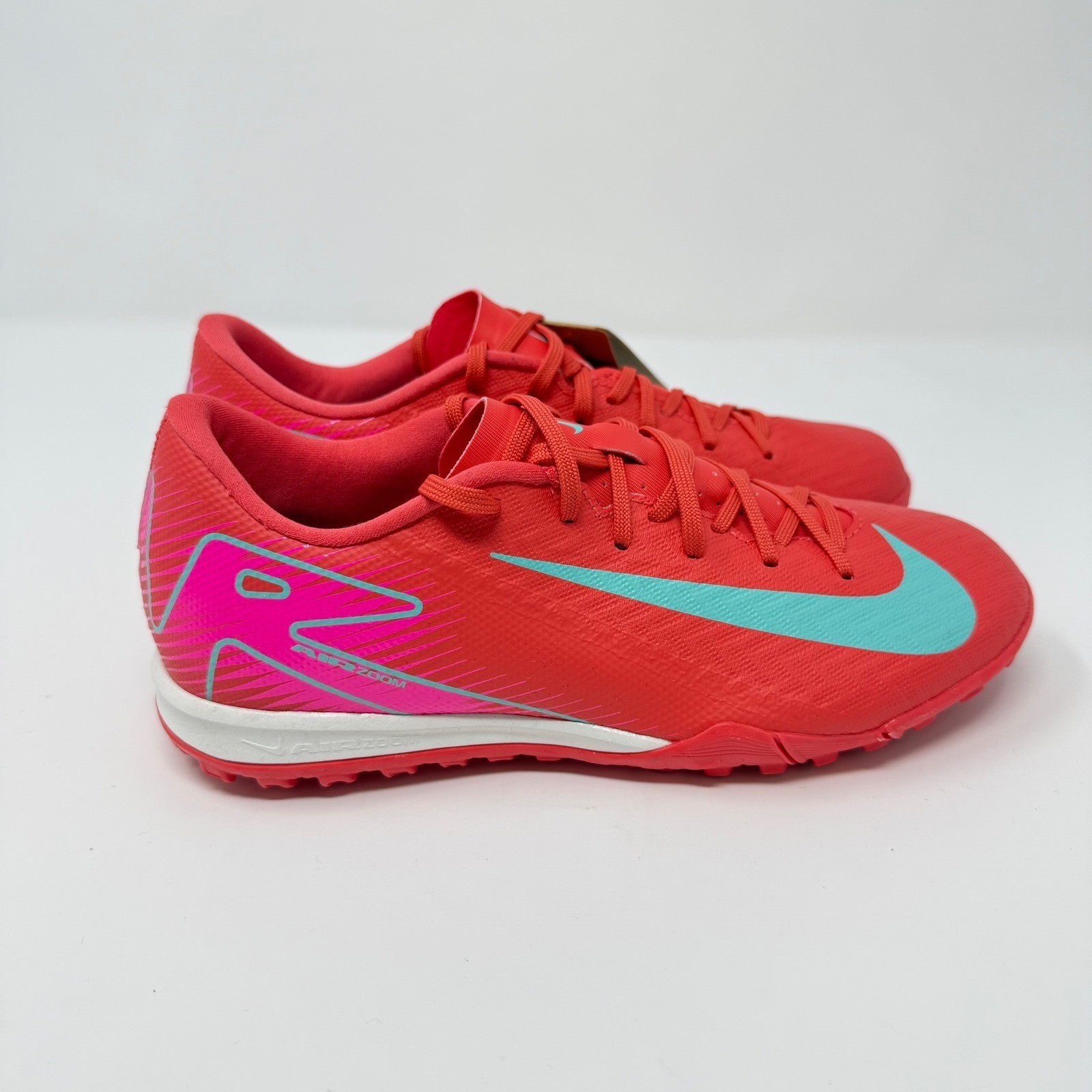 Nike Air Zoom Mercurial Vapor 15 Academy Soccer Shoes Mens 4 Womens 5.5 NEW