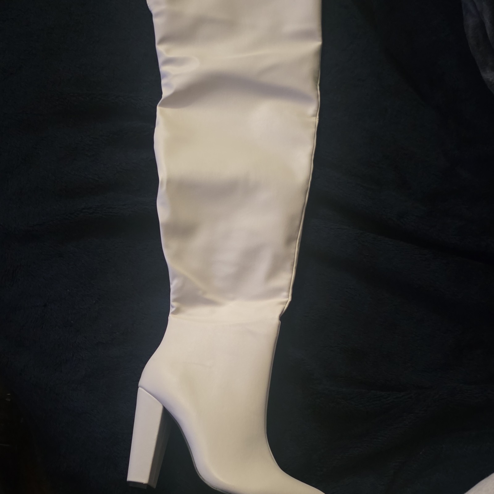 Fashion Nova PROFOUND18 White Over-the-Knee Block Heel Zip Boots Pointed Toe 9