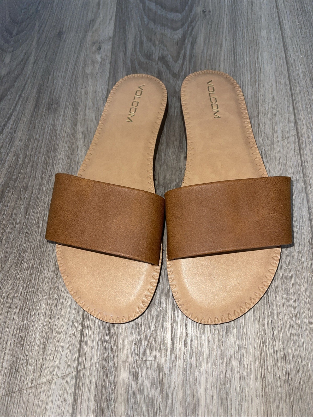 Volcom Simple Slide Sandal – Tan – New Without Tags.