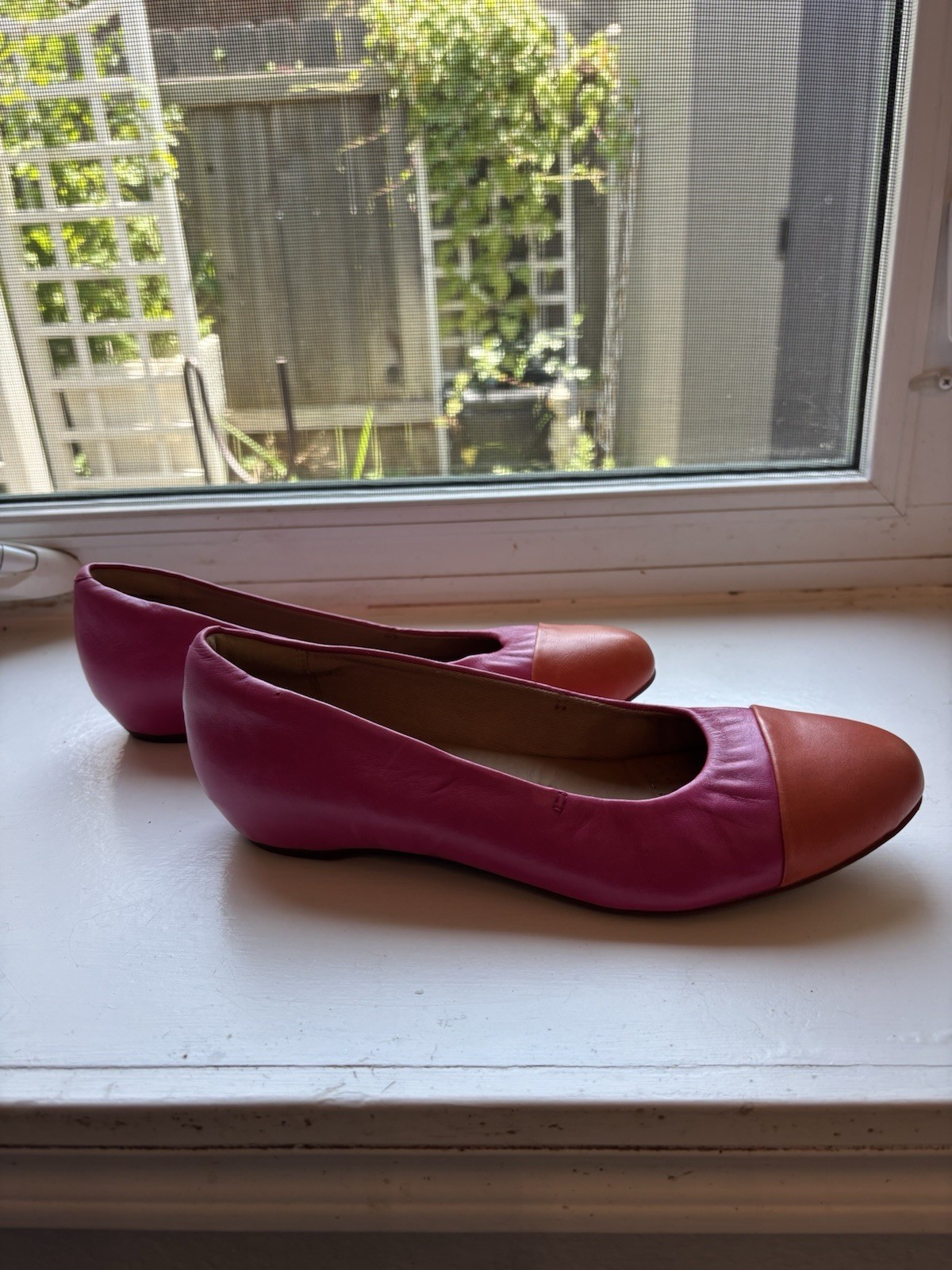 RARE! Clarks Alitay 9 Hot Pink and Orange Color Block Brand New No Box
