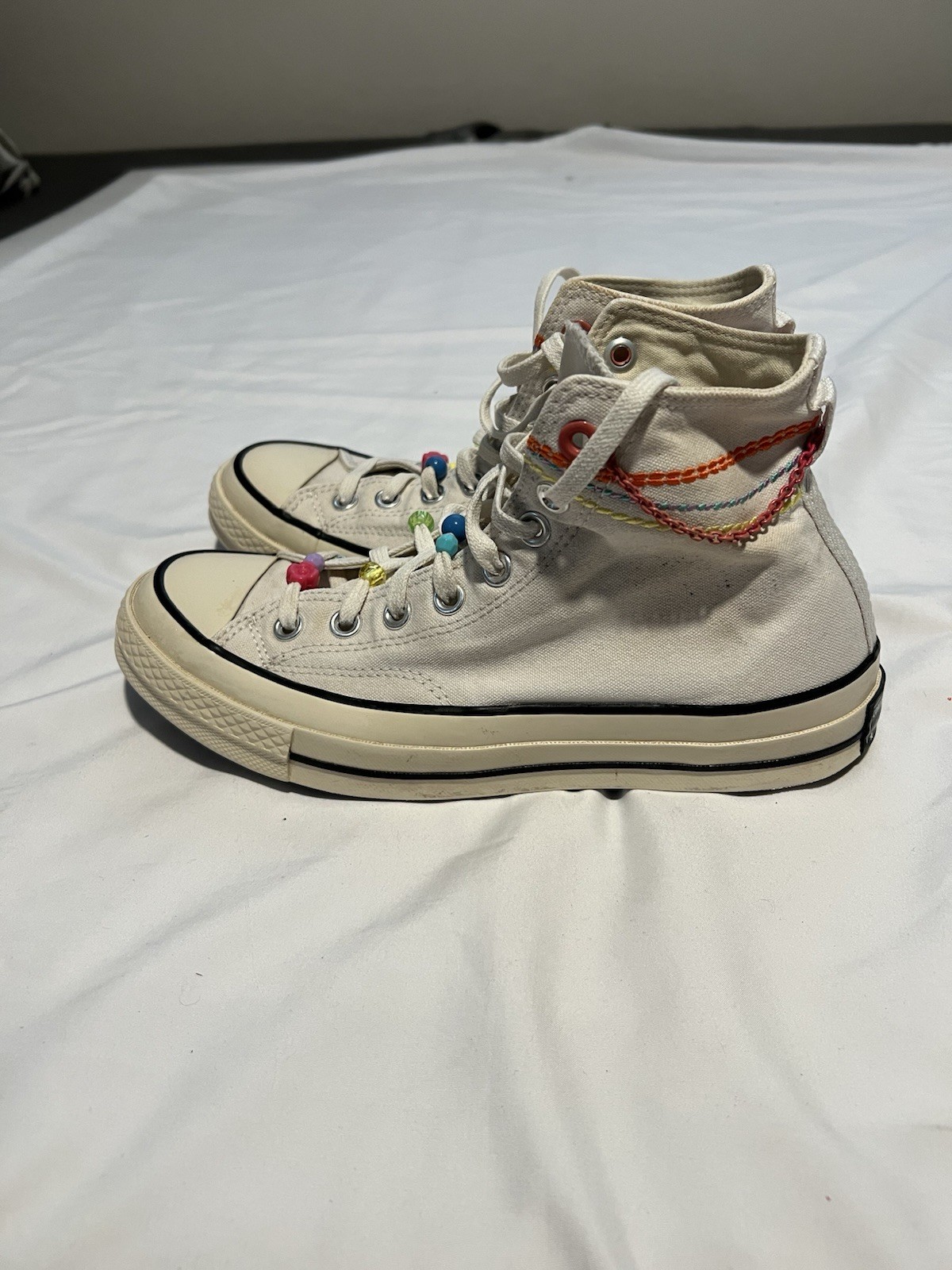 chuck taylor converse womens
